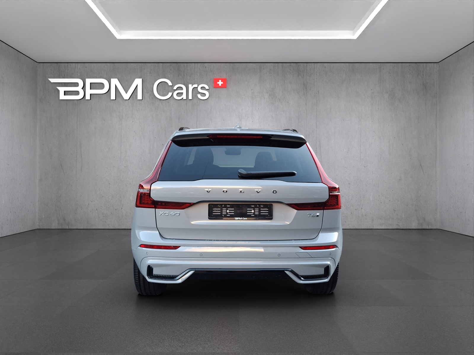 VOLVO XC60 T6 eAWD PluginHybrid Plus Dark Geartronic-image-3