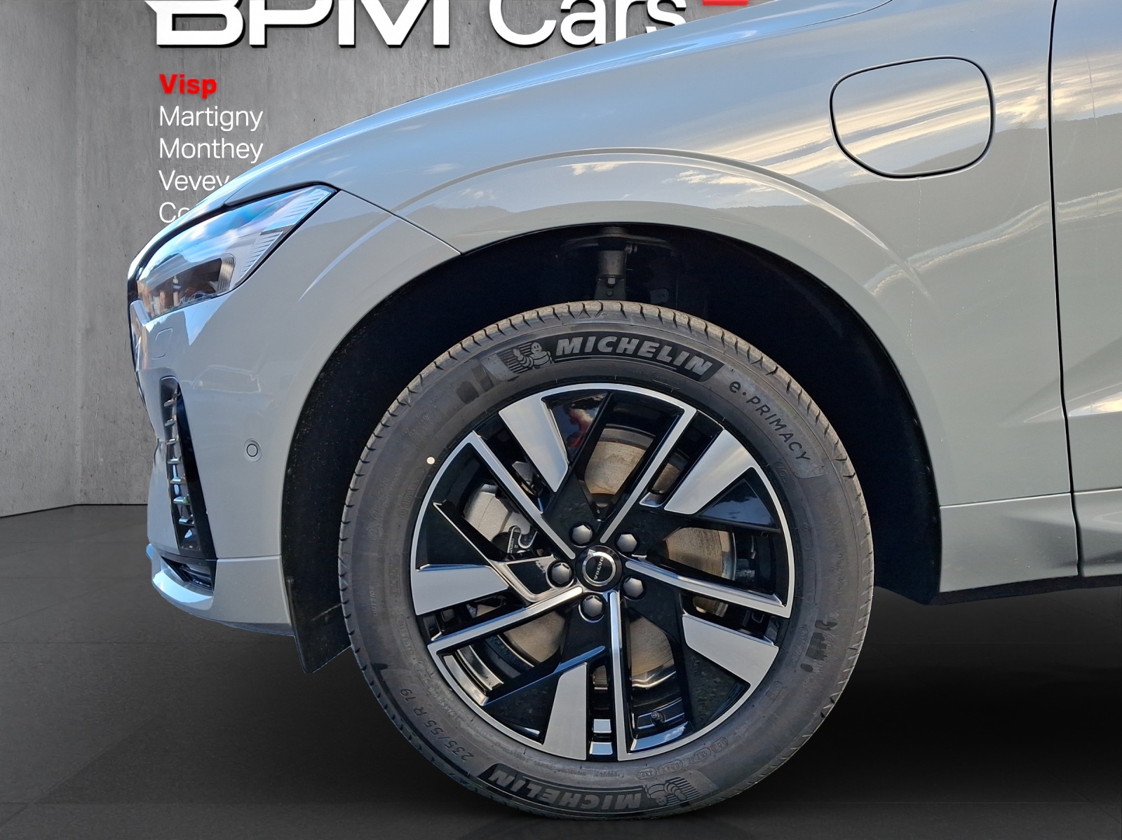 VOLVO XC60 T6 eAWD PluginHybrid Plus Dark Geartronic-image-6