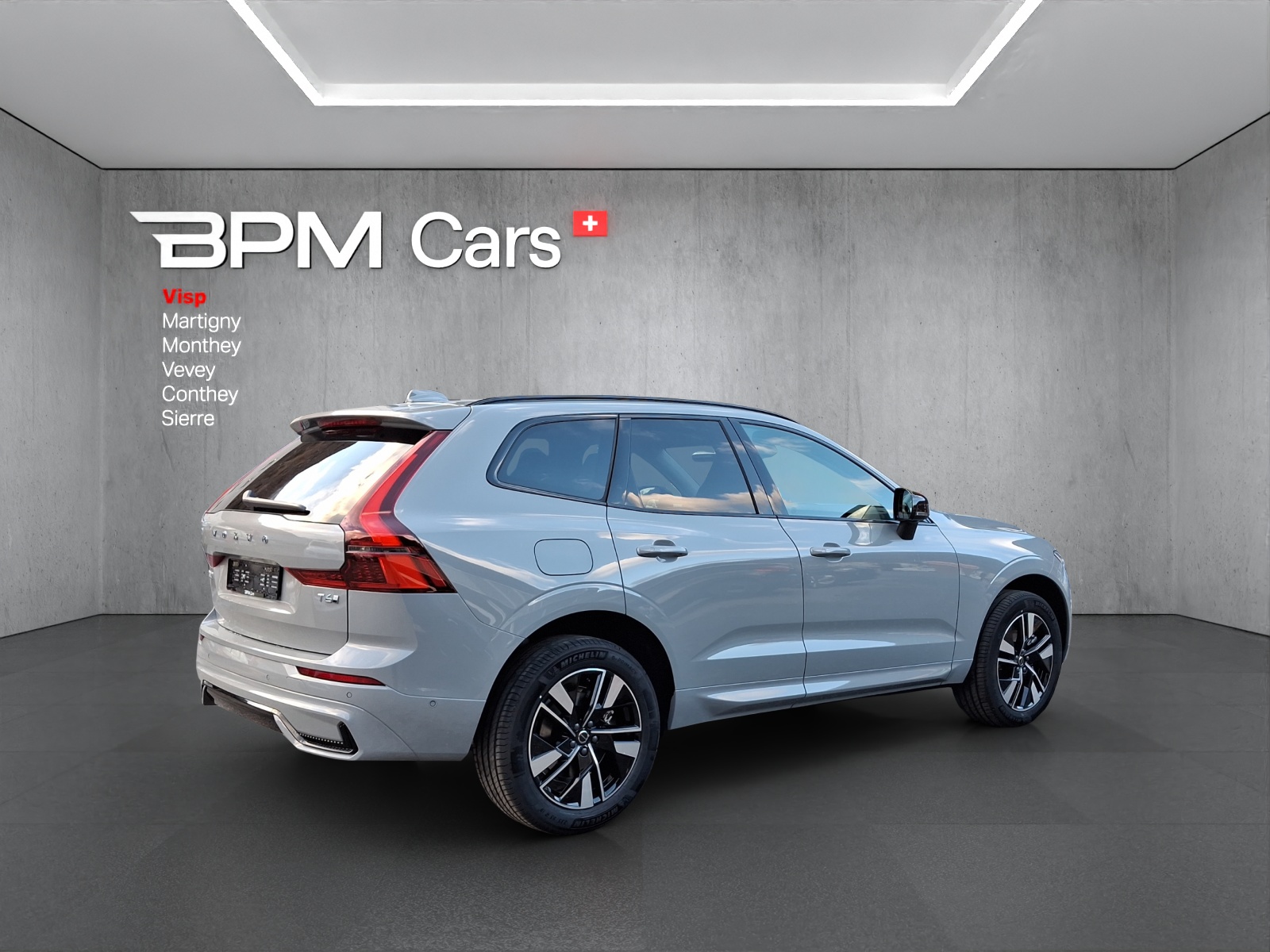 VOLVO XC60 T6 eAWD PluginHybrid Plus Dark Geartronic-image-4
