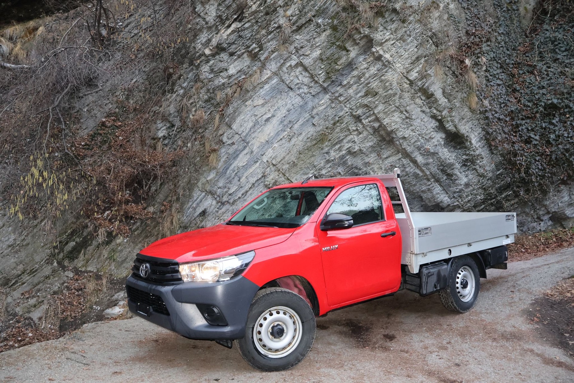 TOYOTA Hilux 2.4D-4D Comfort Single Cab 4x4-showroom-element-2