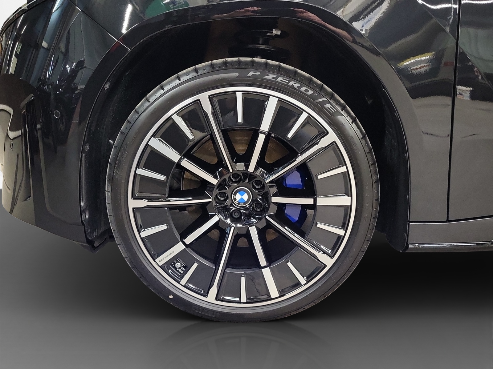 BMW iX3 50 xDrive M Sport-image-8