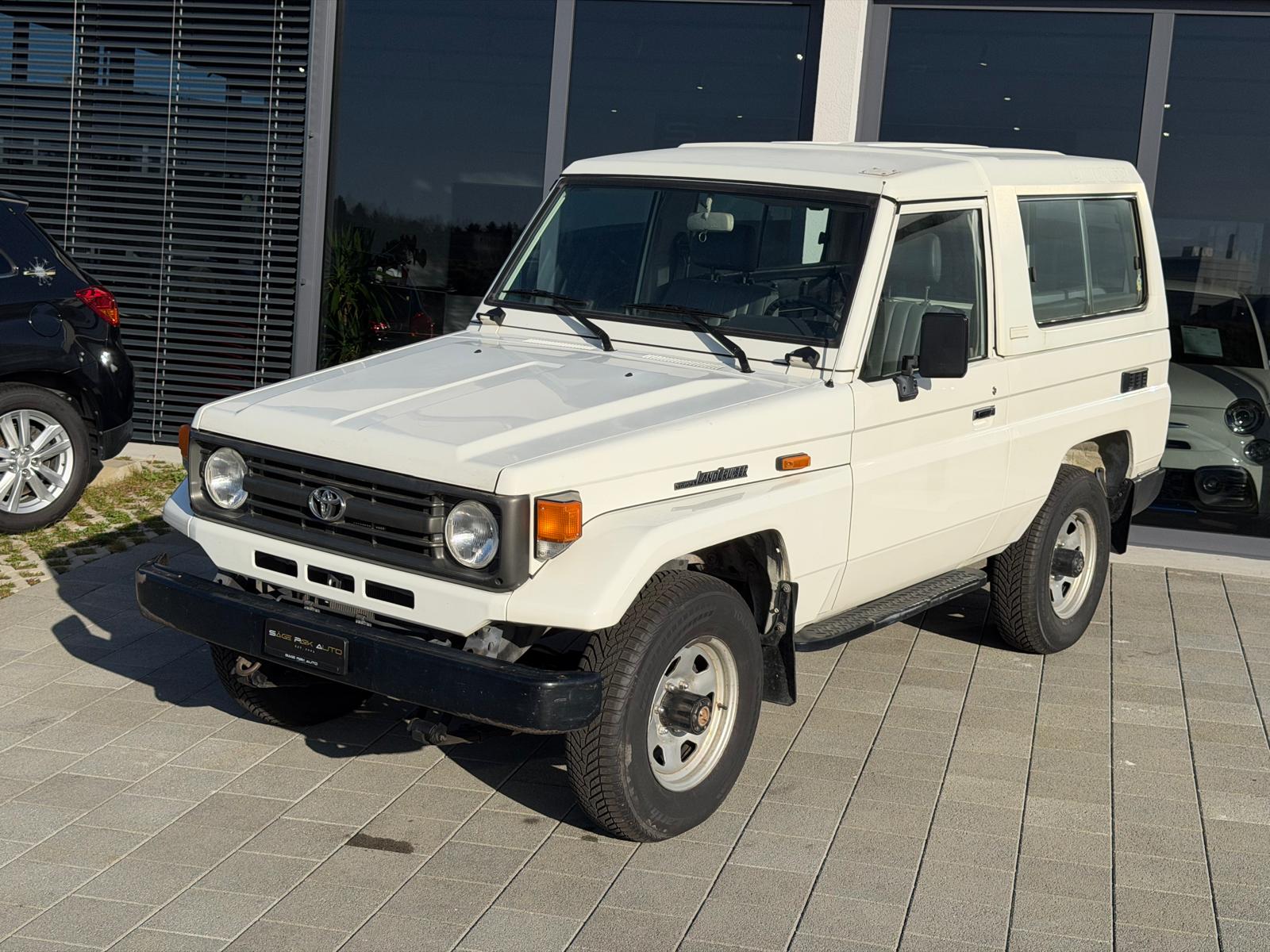 TOYOTA Land Cruiser 400 FRP-Top 4.2 D