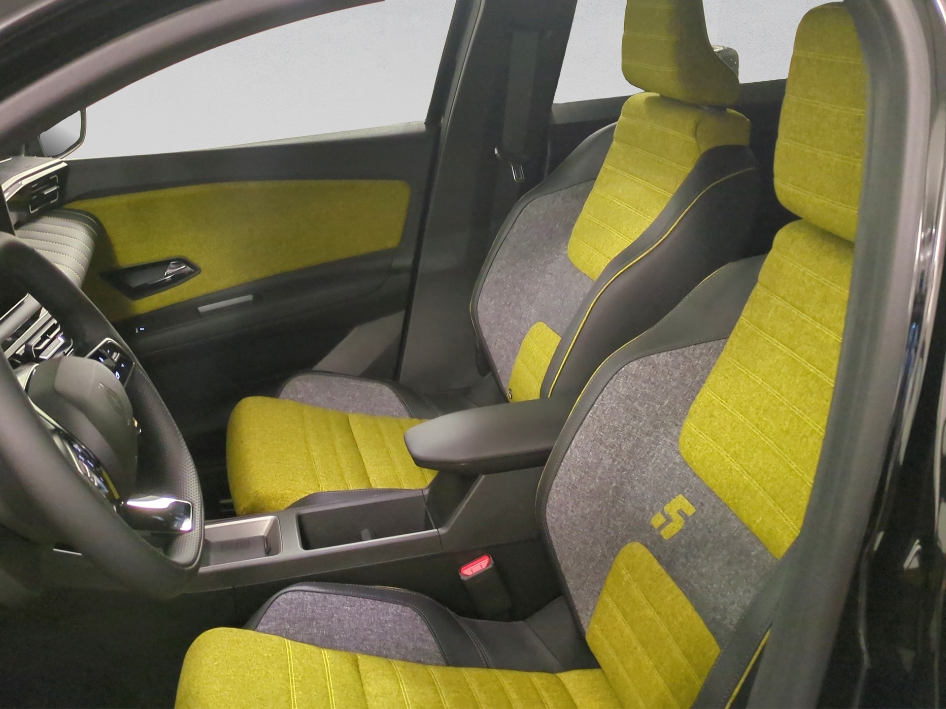 RENAULT R5 E-Tech Comfort Range 52 kWh Iconic Five-image-8