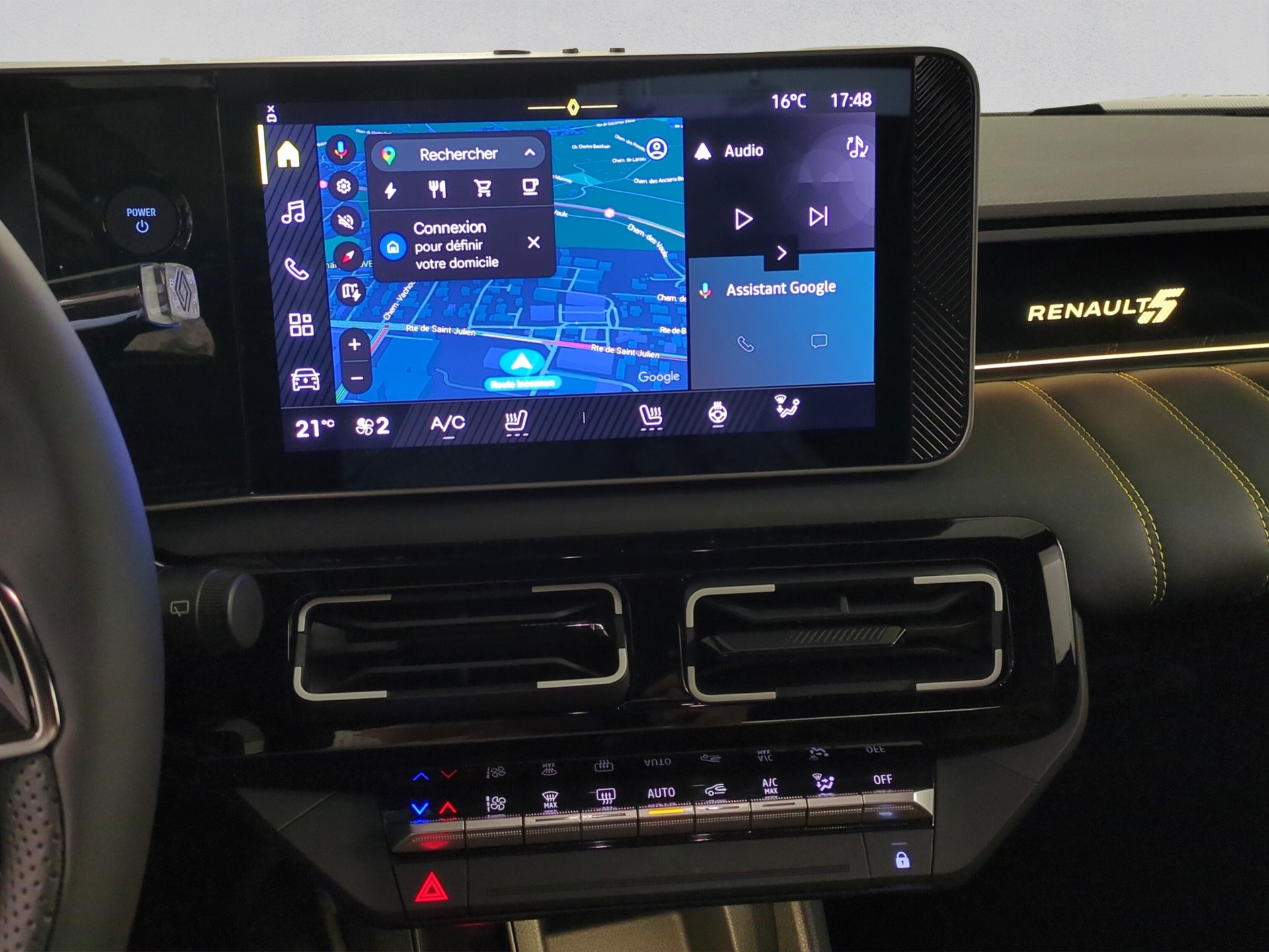 RENAULT R5 E-Tech Comfort Range 52 kWh Iconic Five-image-12