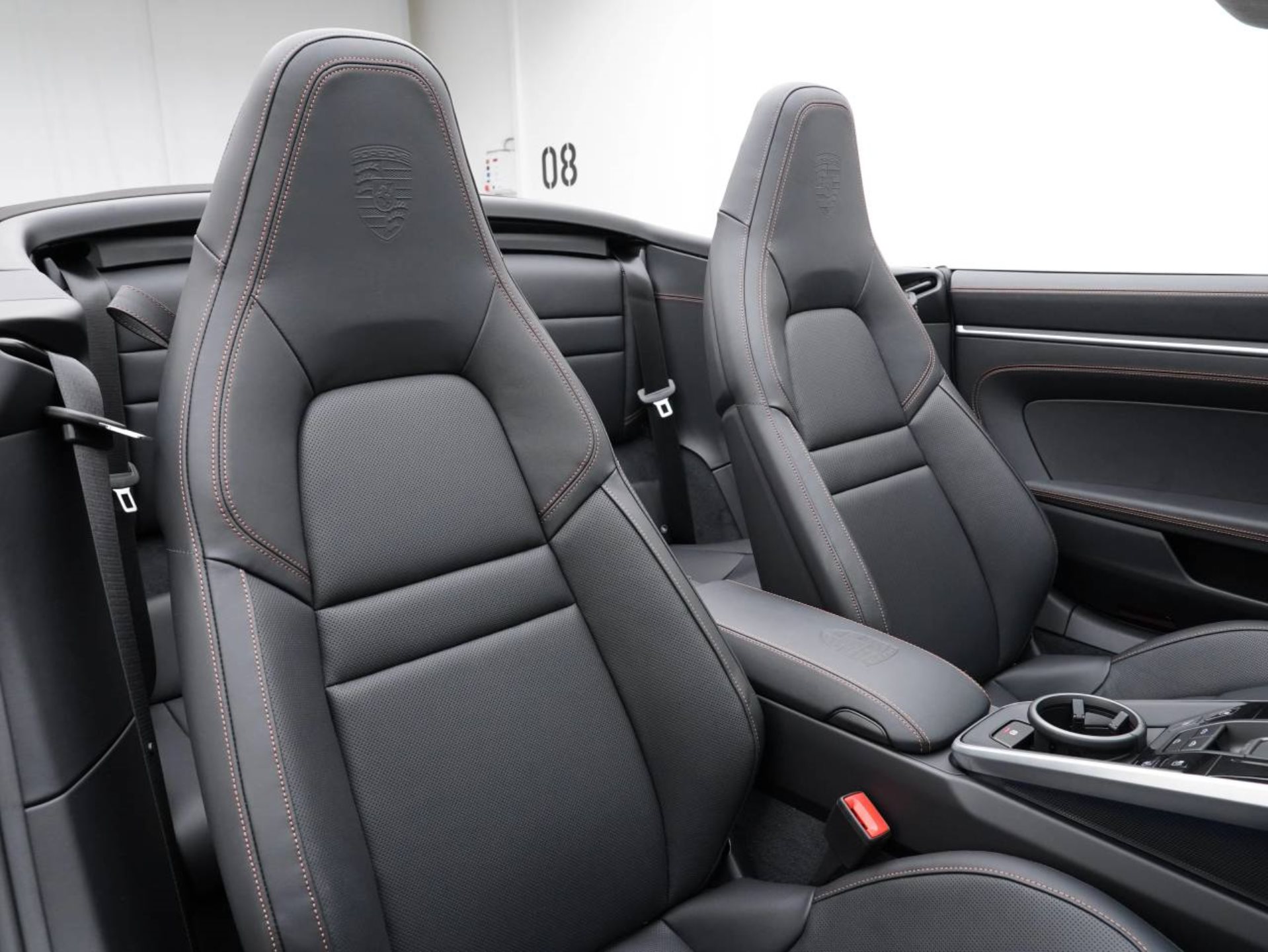 PORSCHE 911 Carrera 4S Cabriolet-image-27