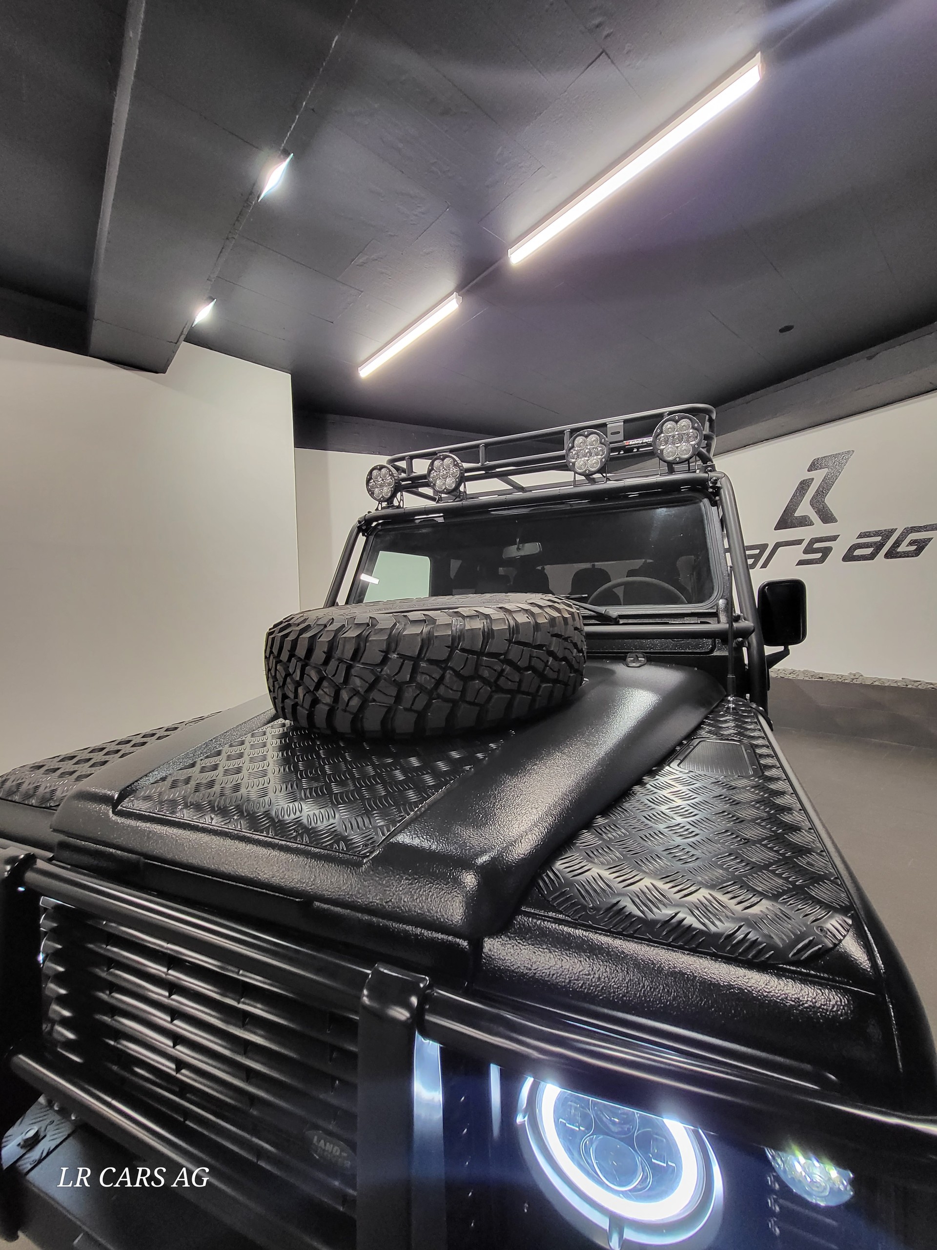 LAND ROVER 130 TD5-image-8