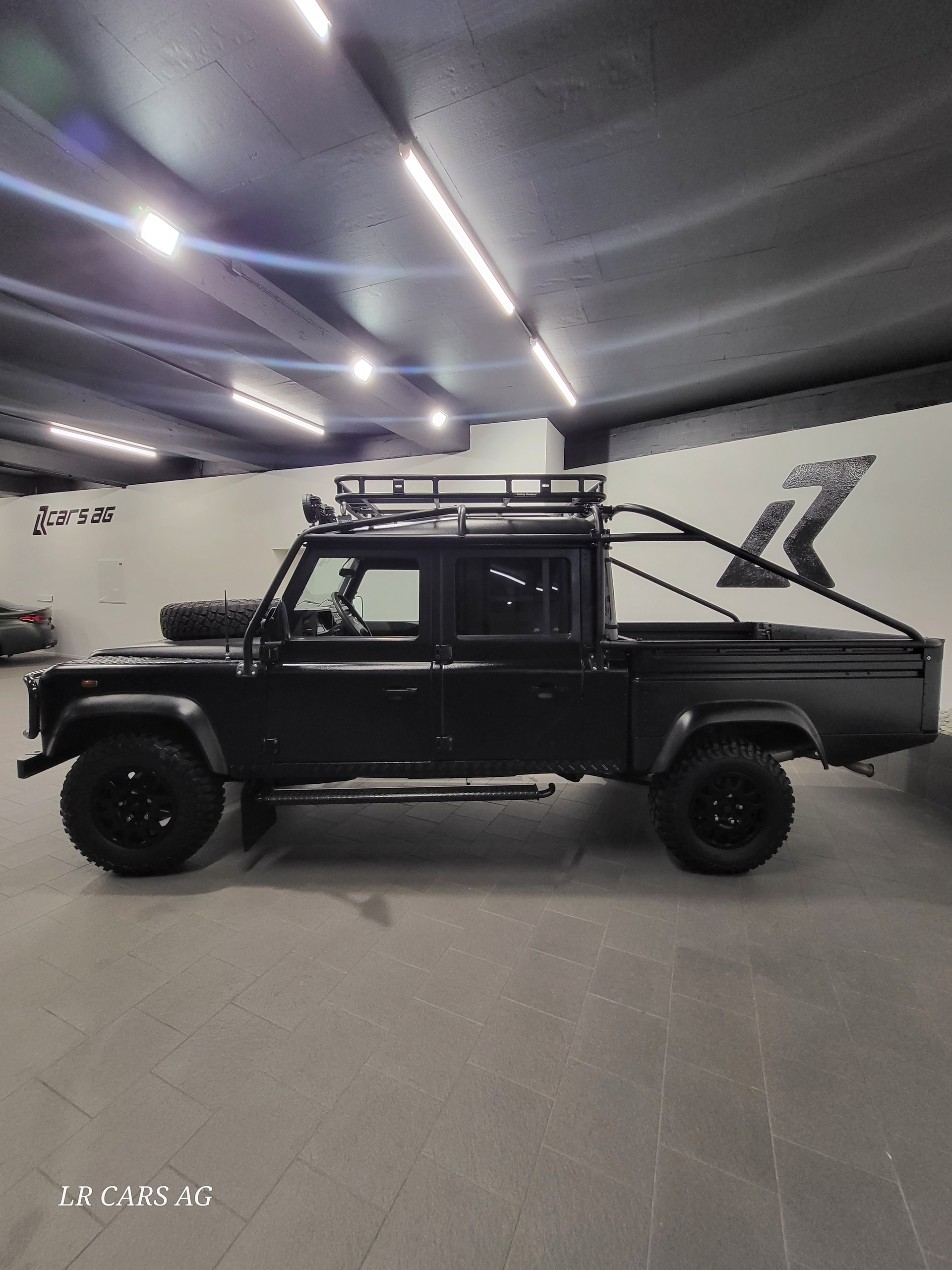 LAND ROVER 130 TD5-image-2