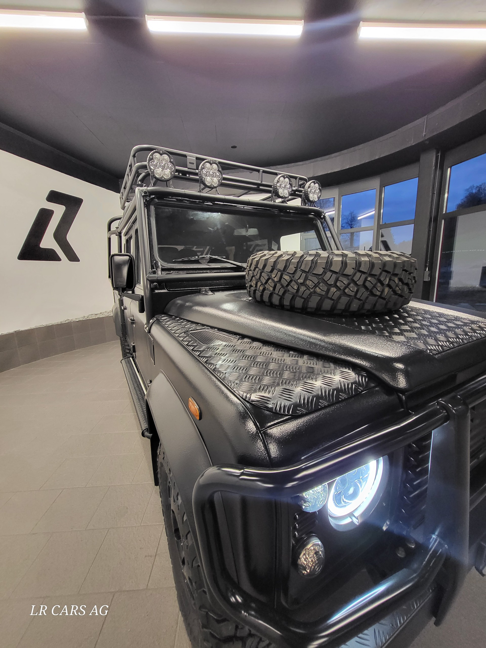 LAND ROVER 130 TD5-image-11