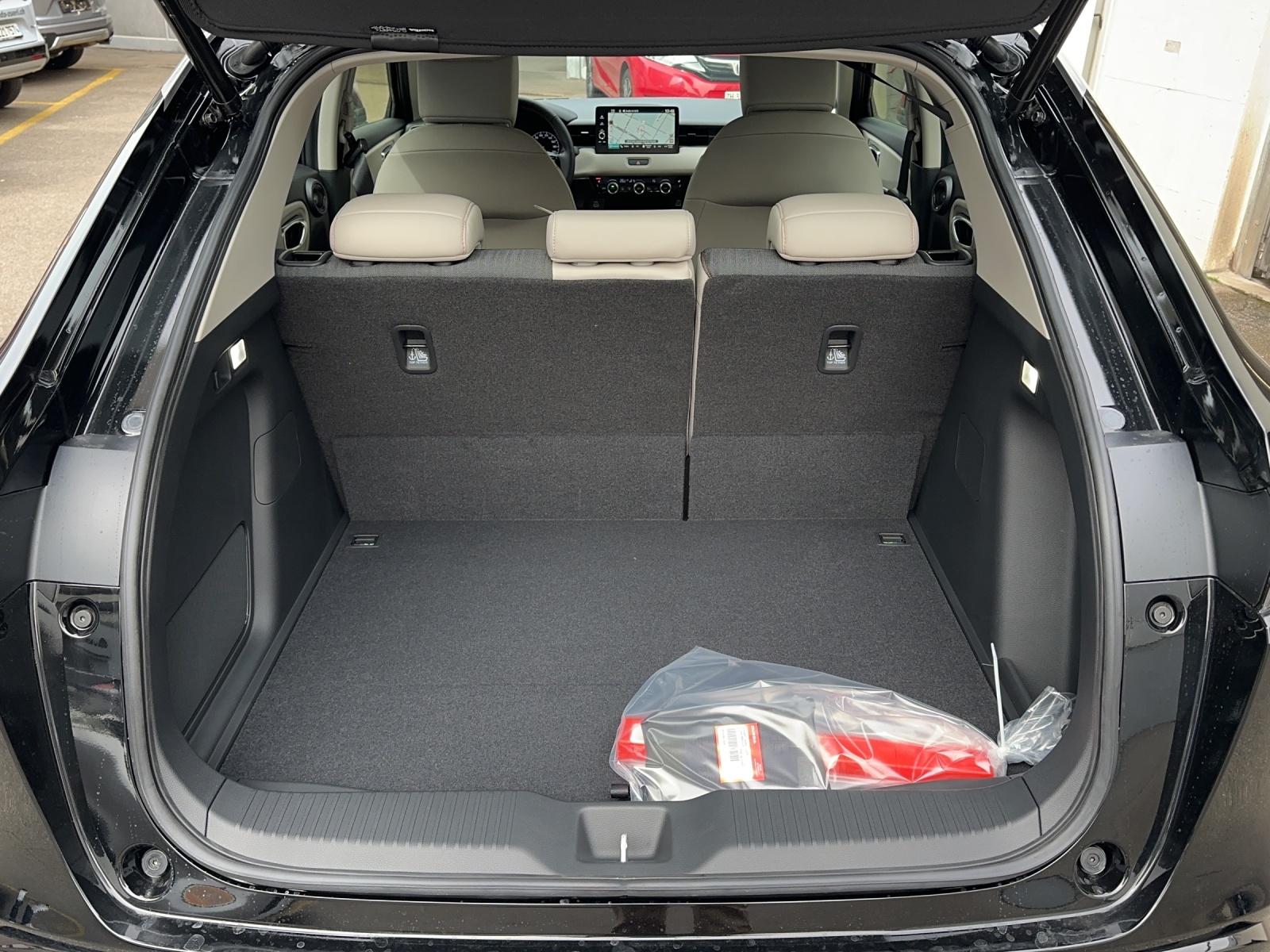 HONDA HR-V 1.5 i-MMD Advance Style-image-15