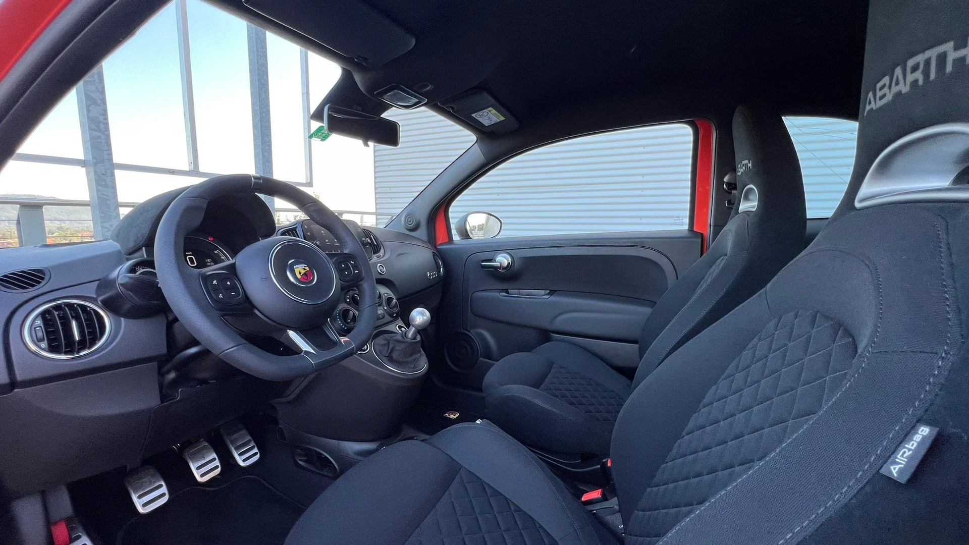 FIAT 595 1.4 16V TURBO ABARTH 595 GRAND PRIX EDITION l 165 PS-image-23