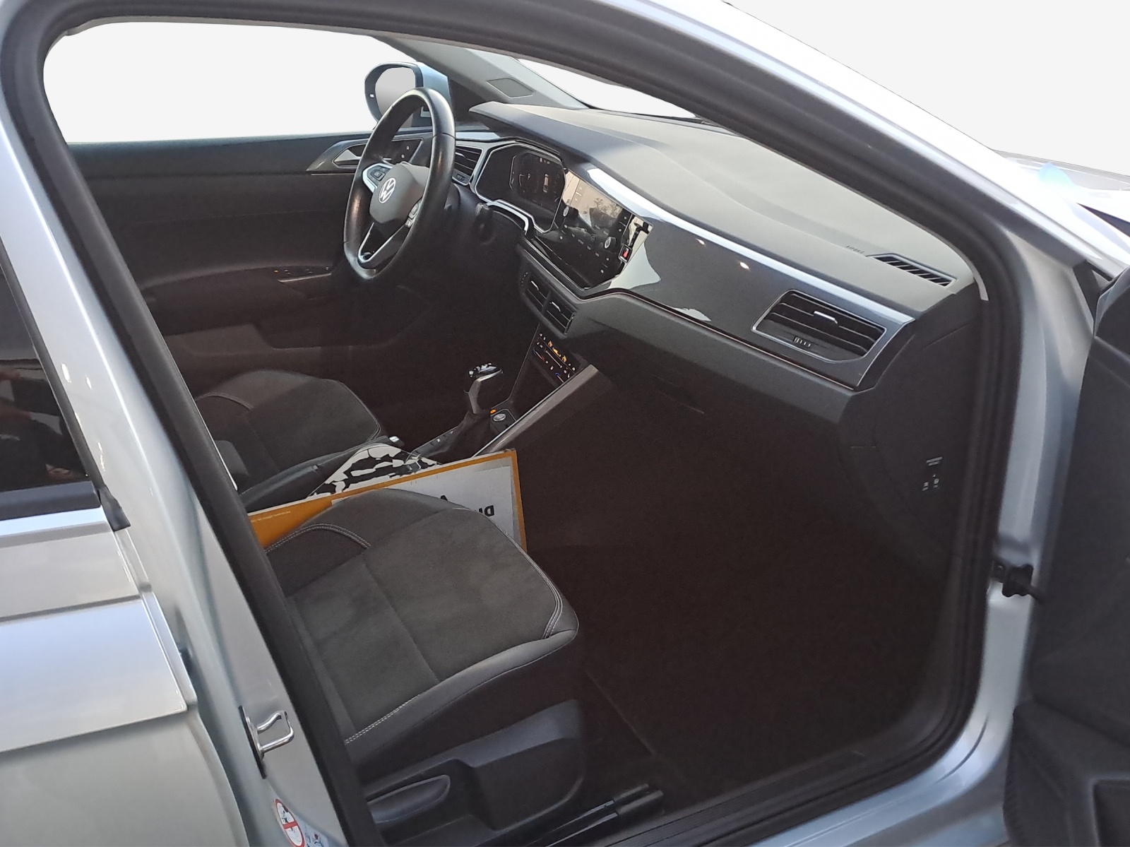 VW Taigo 1.0 TSI Style DSG-image-13