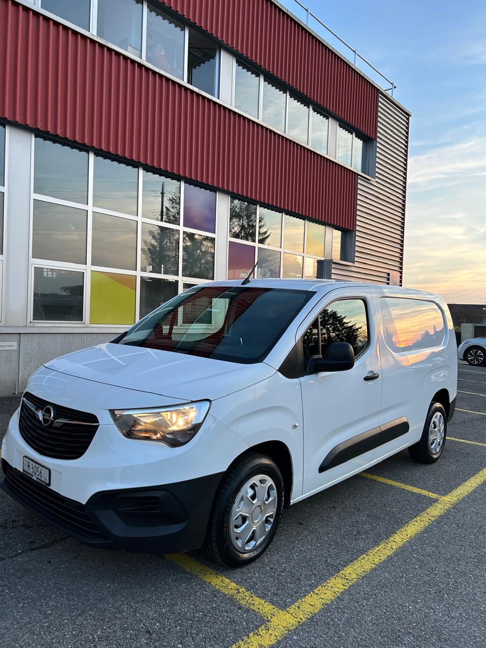 OPEL Combo 1.5 Cargo XL Enjoy s/s Erhöhte Nutzlast-image-10