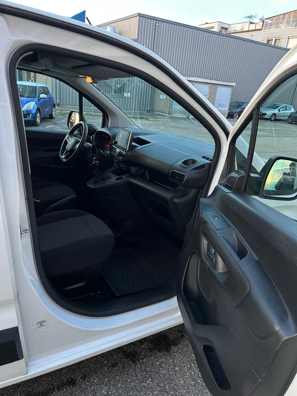 OPEL Combo 1.5 Cargo XL Enjoy s/s Erhöhte Nutzlast-image-4