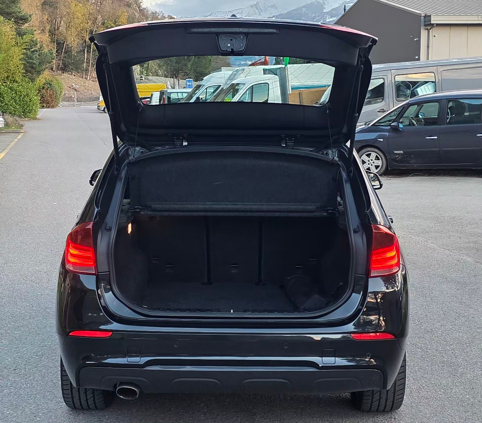 BMW X1 xDrive 20d M-Sport Packet Line Steptronic-image-7