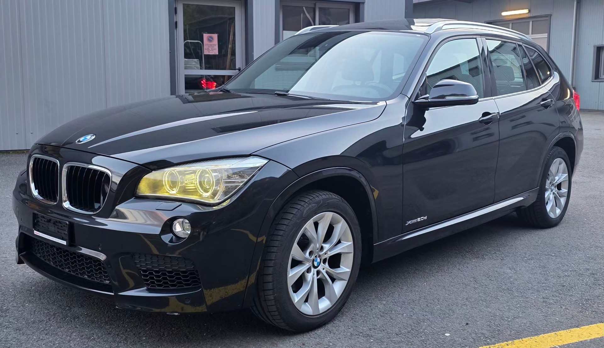 BMW X1 xDrive 20d M-Sport Packet Line Steptronic-image-12