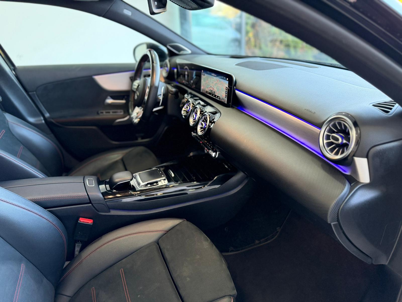 MERCEDES-BENZ A 35 AMG 4Matic Speedshift *CH Fahrzeug*Vollaustattung*-image-12