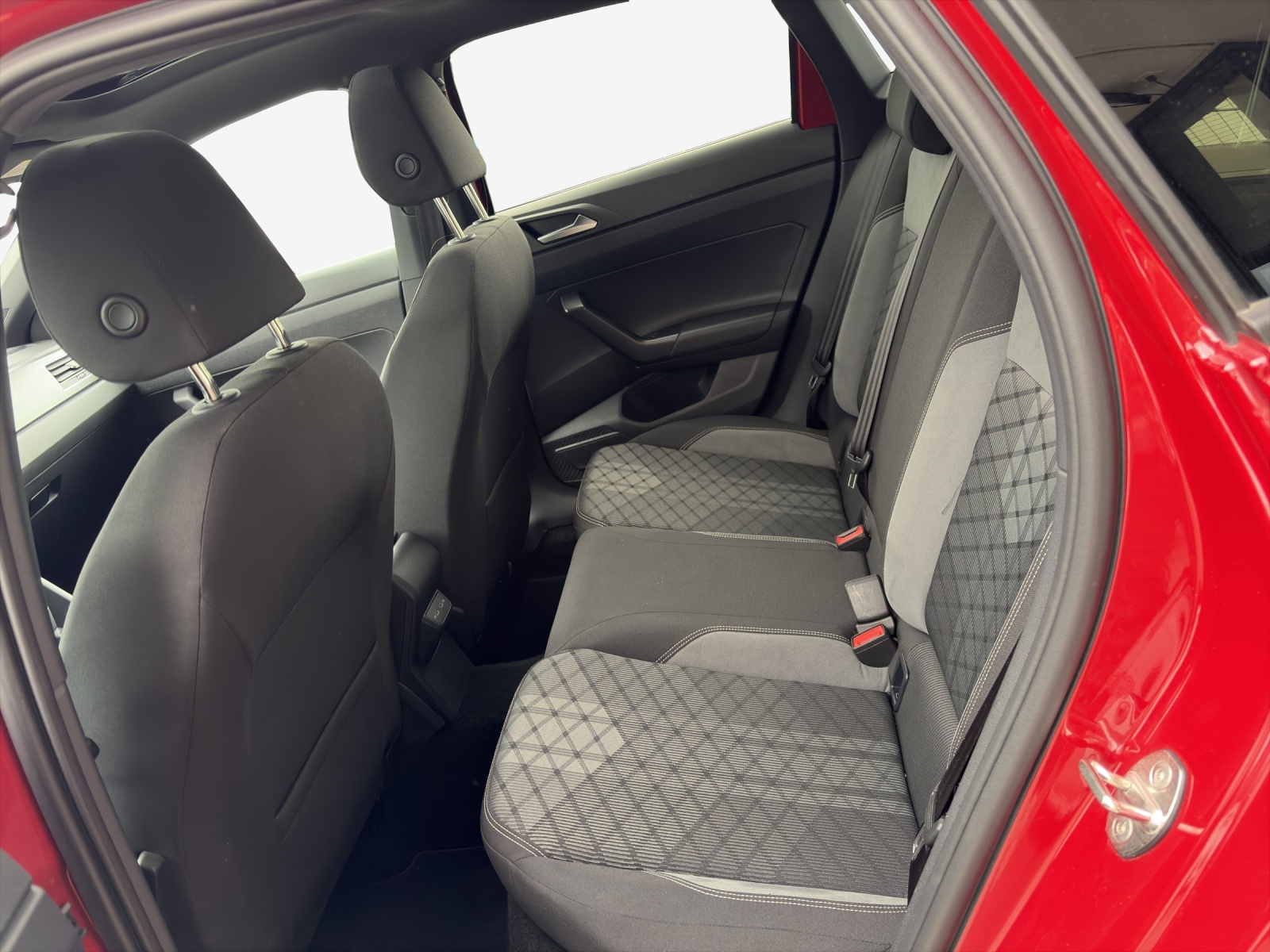VW Polo 1.0 TSI R-Line DSG-image-11