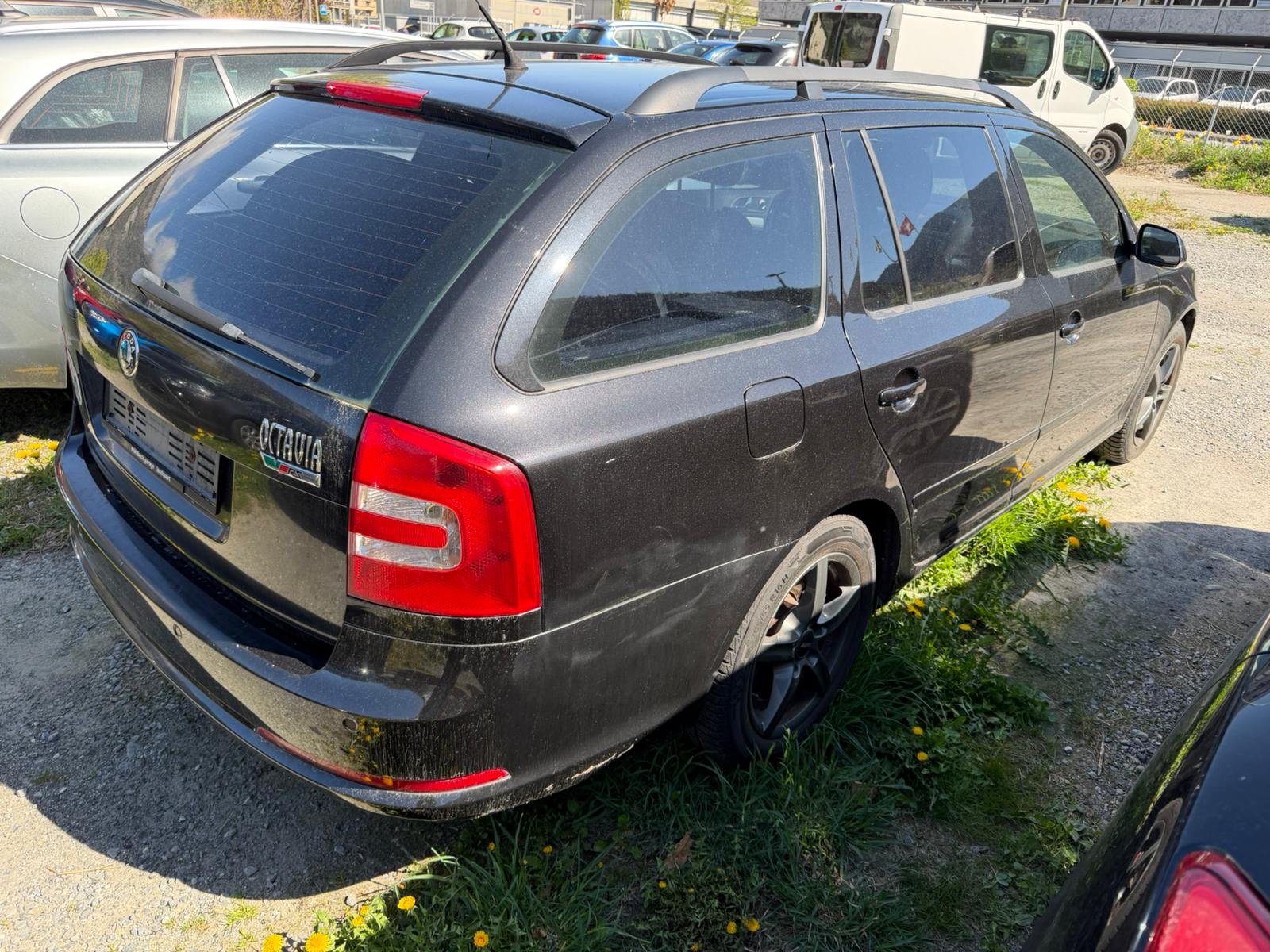 SKODA Octavia 2.0 TFSI RS-image-4