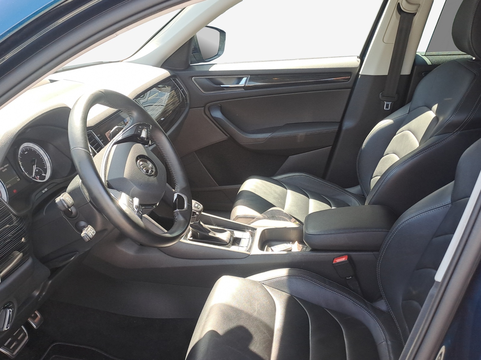 SKODA Kodiaq 2.0 TSI 4x4 Style-image-7