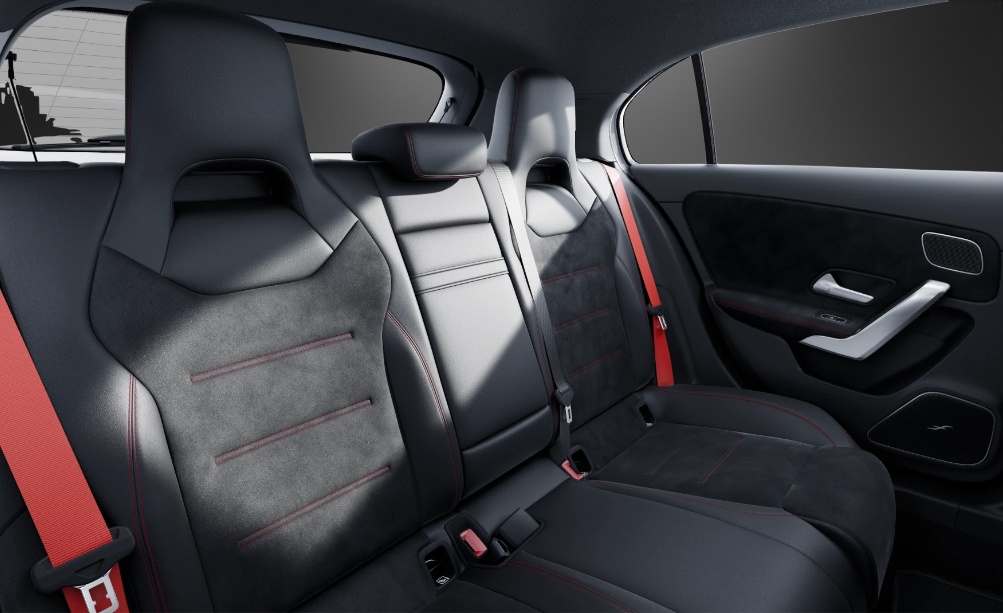 MERCEDES-BENZ A AMG 35 4Matic 8G-DCT-image-8