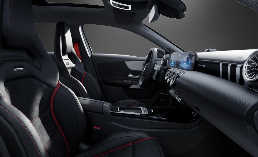 MERCEDES-BENZ A AMG 35 4Matic 8G-DCT-image-9