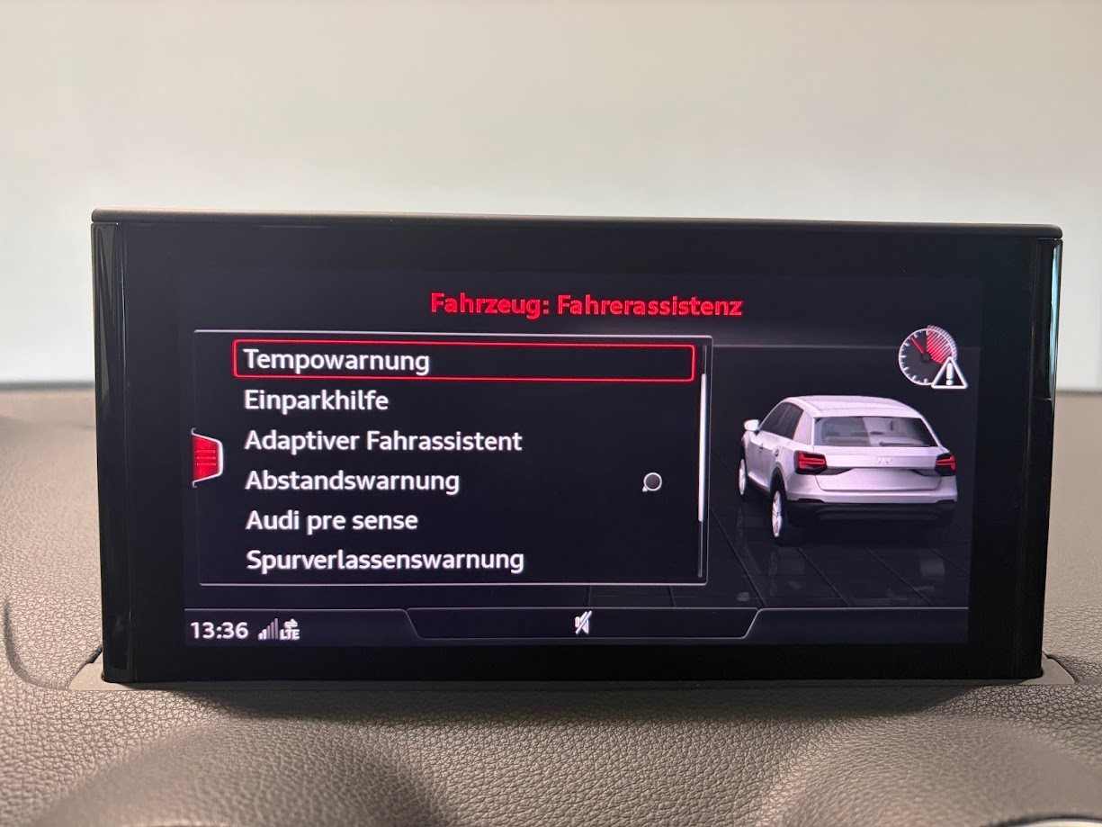AUDI Q2 40 TFSI quattro S-tronic-image-8