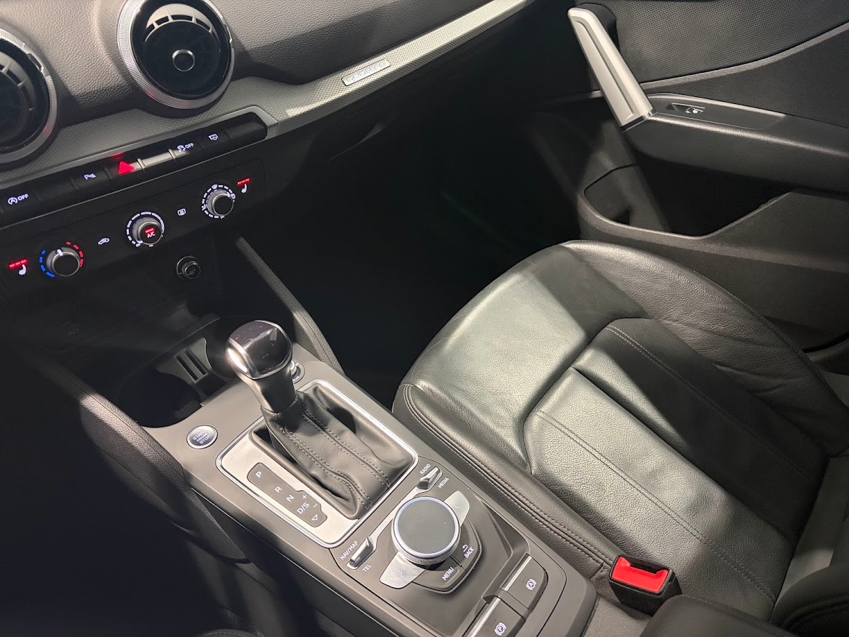 AUDI Q2 40 TFSI quattro S-tronic-image-10