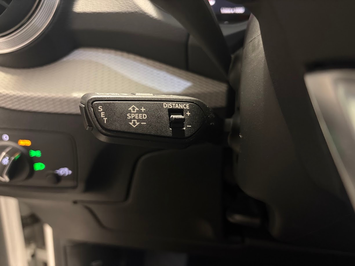 AUDI Q2 40 TFSI quattro S-tronic-image-6