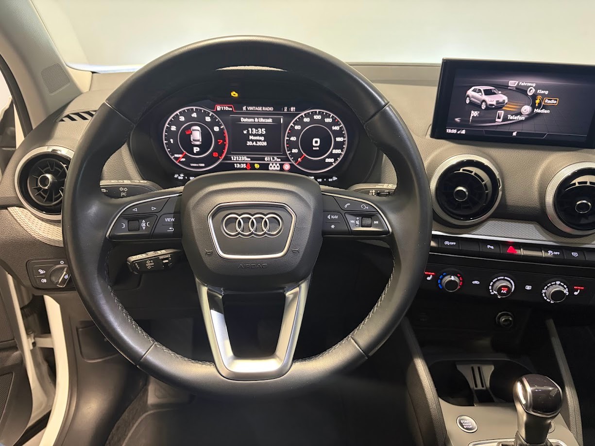 AUDI Q2 40 TFSI quattro S-tronic-image-5