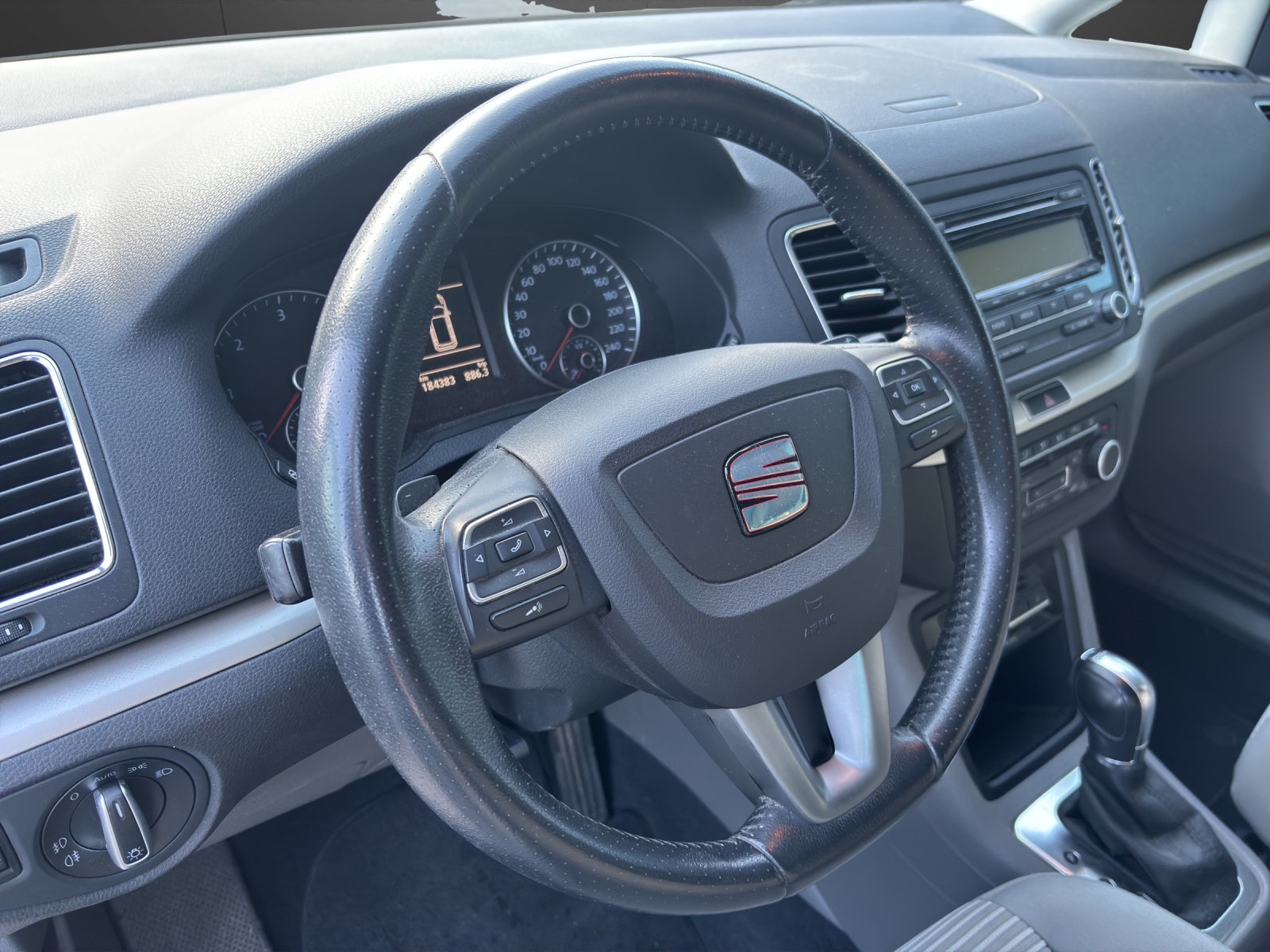 SEAT Alhambra 2.0 TDI Reference Eco DSG-image-4