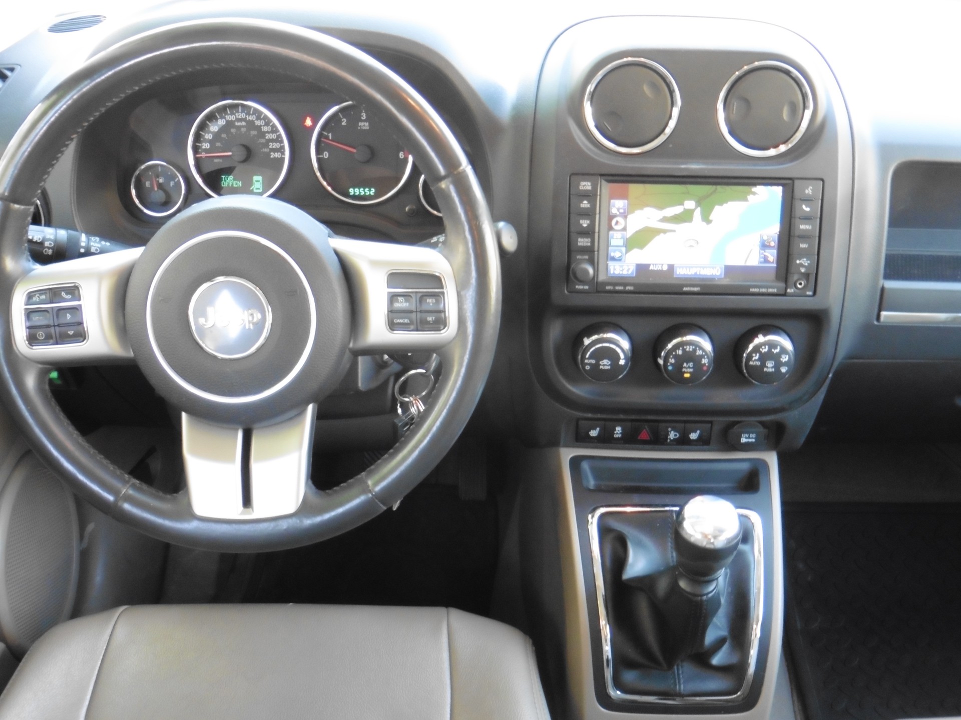 JEEP Compass 2.2 CRD Limited-image-14