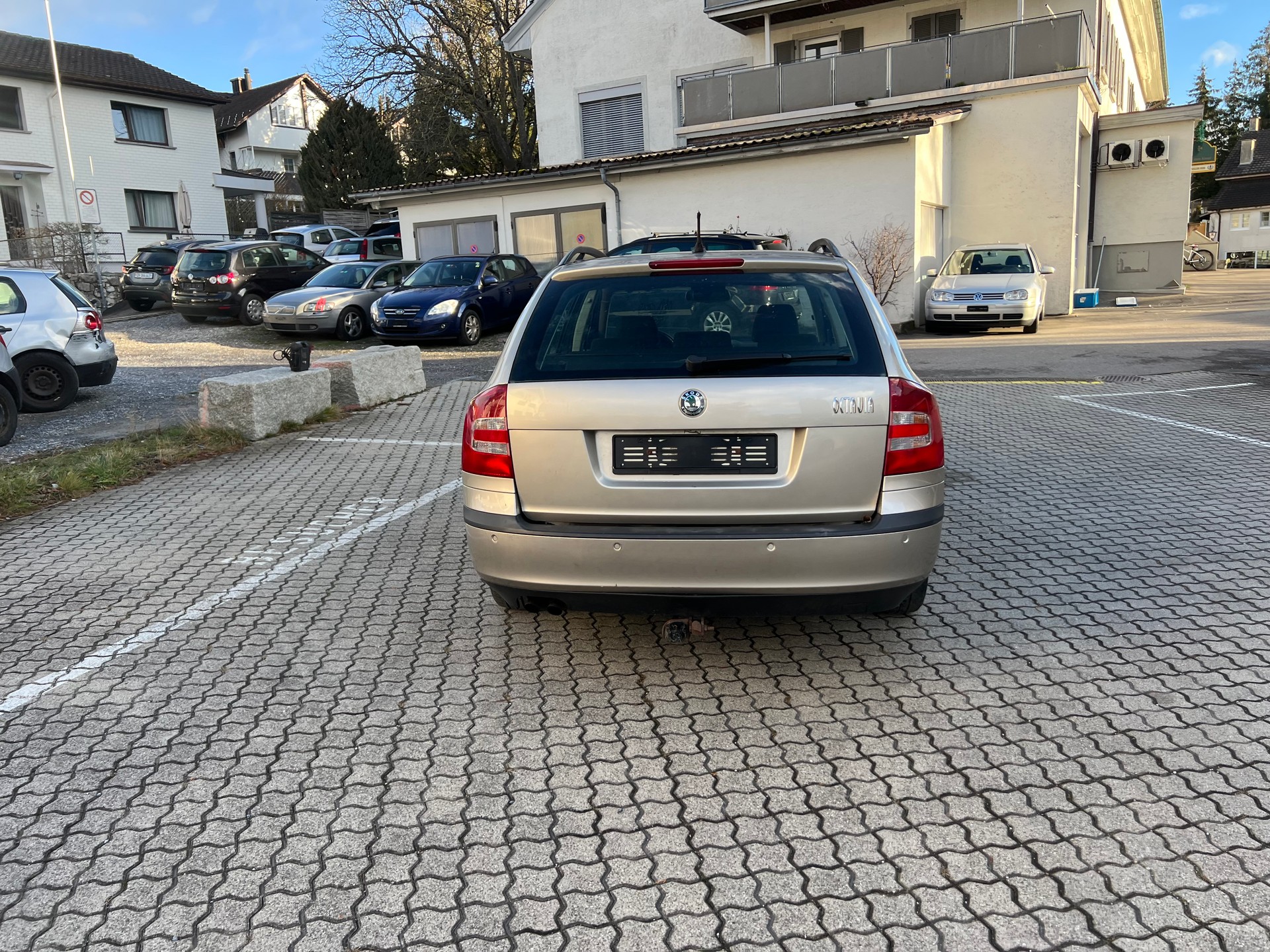 SKODA Octavia 2.0 FSI Elegance-image-2