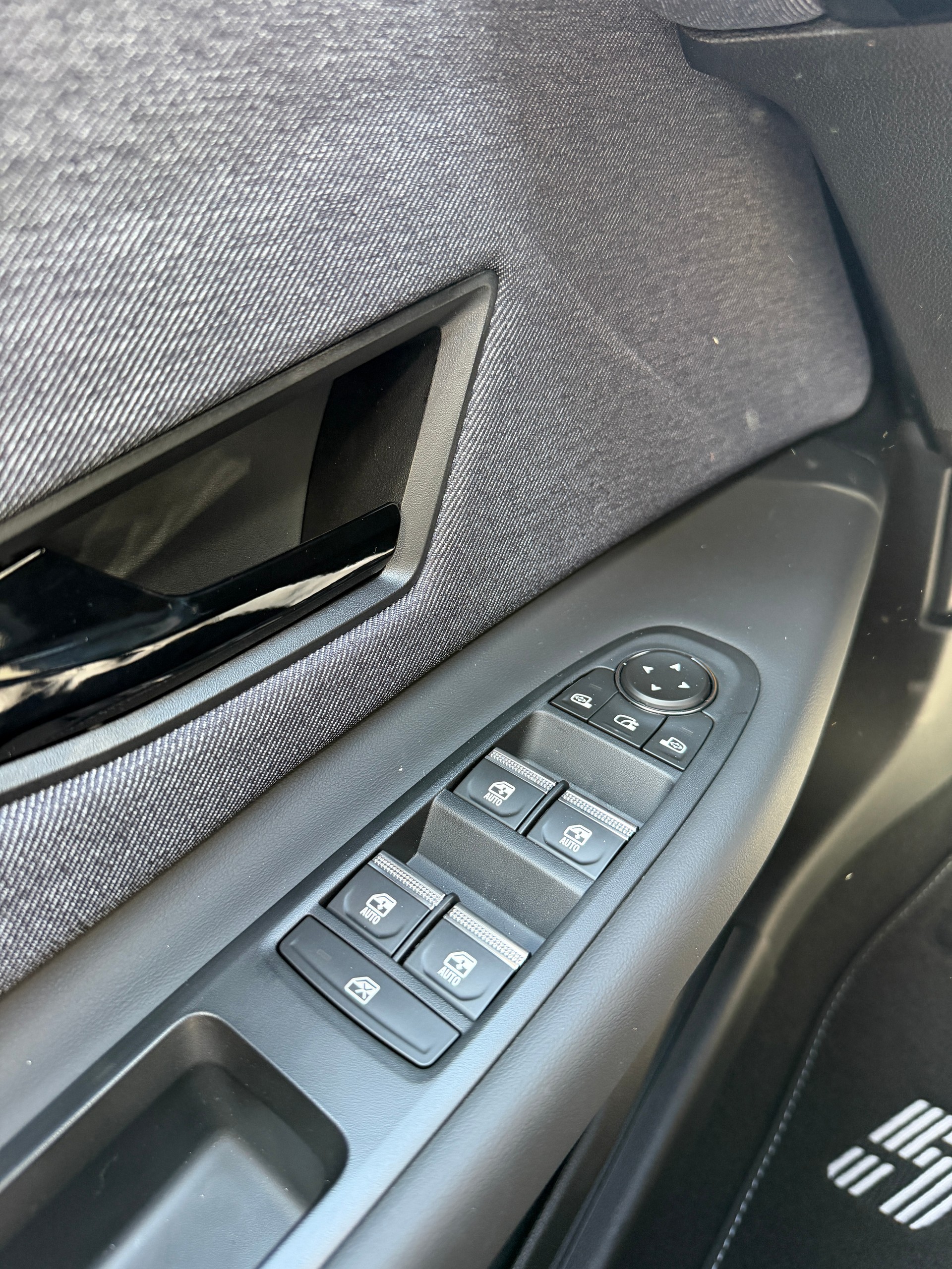 RENAULT R5 E-Tech Comfort Range techno-image-13