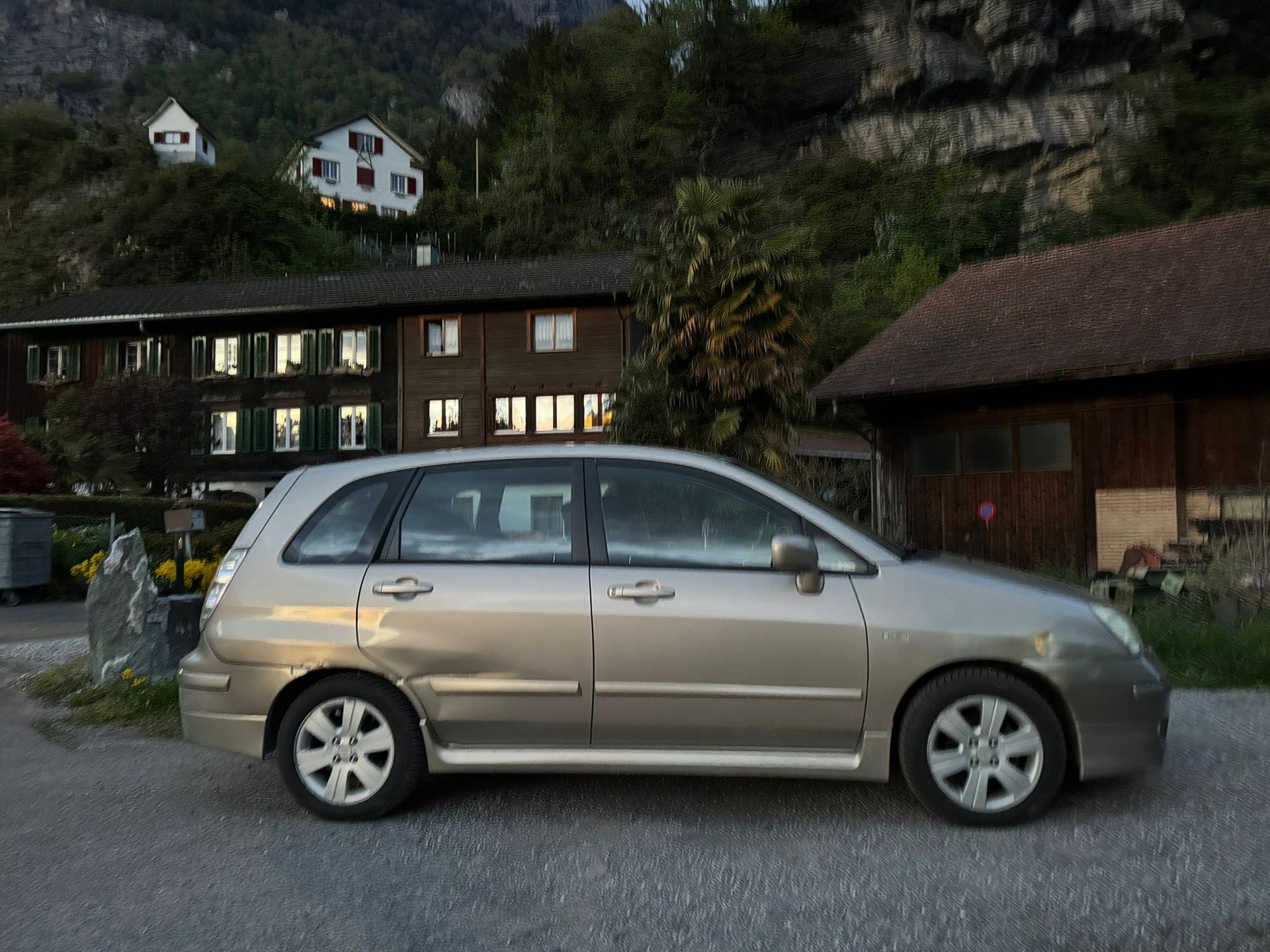 SUZUKI Liana 1.6 16V GL Top 4WD-image-5