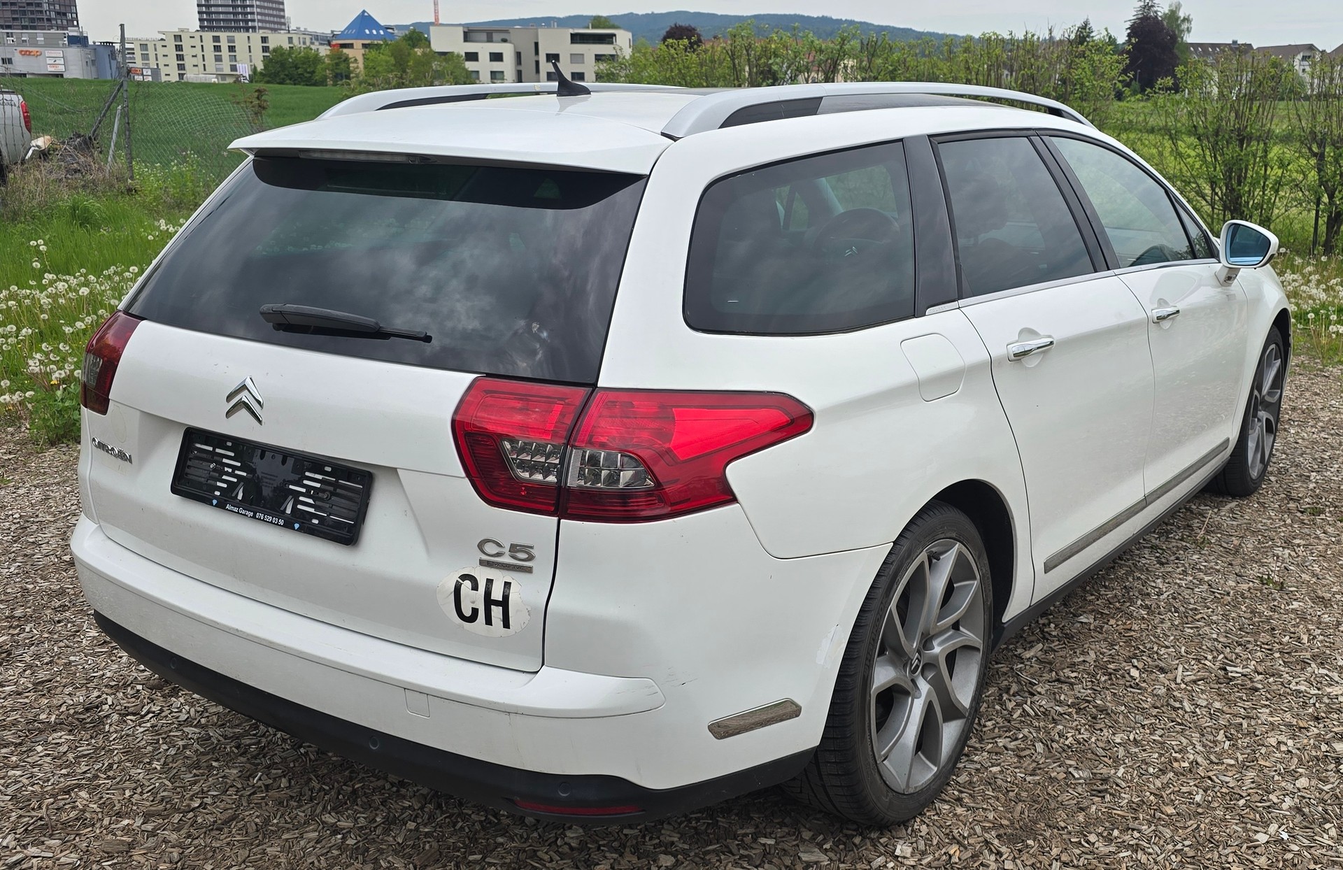CITROEN C5 Tourer 1.6 Turbo Exclusive Automatic-image-7