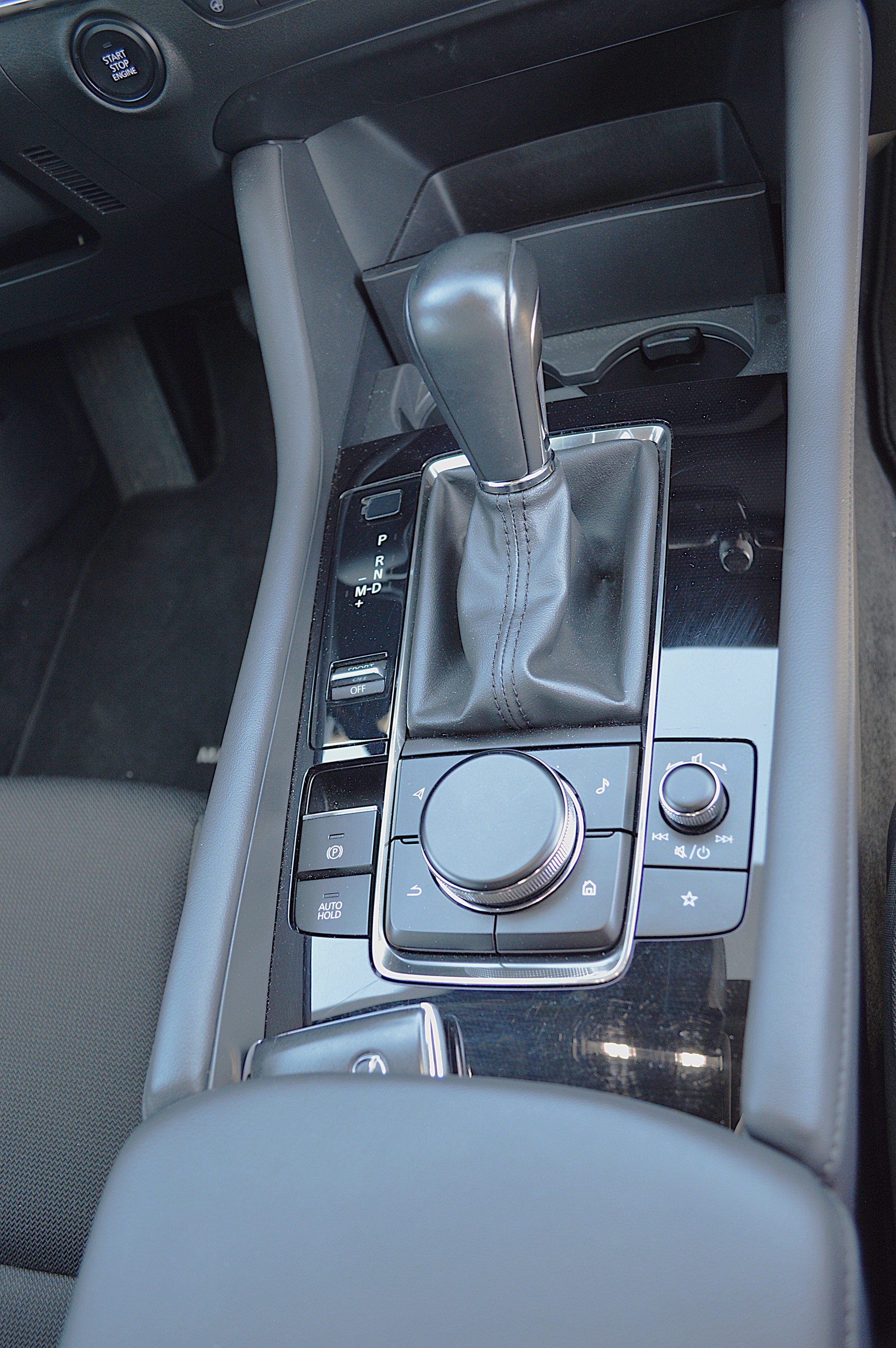 MAZDA G186 HB AT AWD (Ambition Plus)-image-9