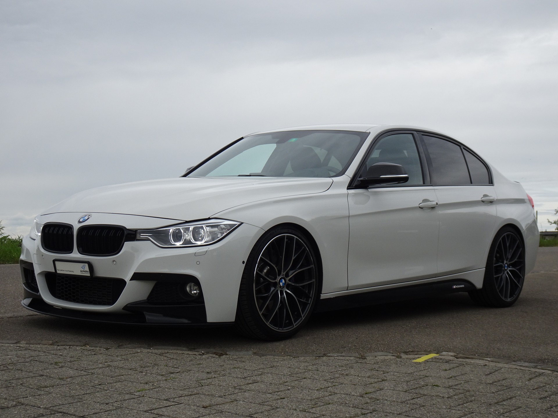 BMW 335i xDrive Steptronic-image-0