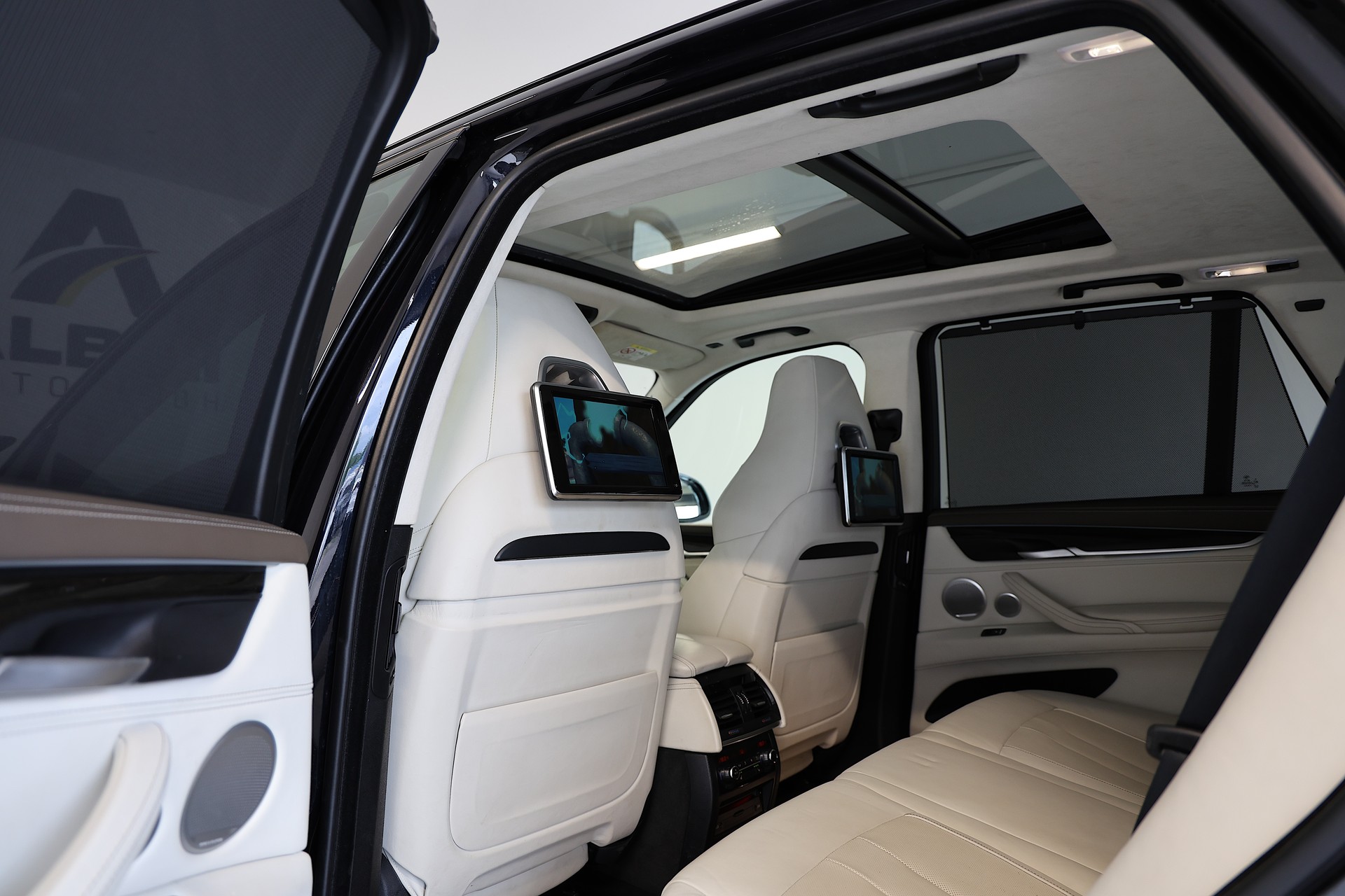 BMW X5M Steptronic-image-19