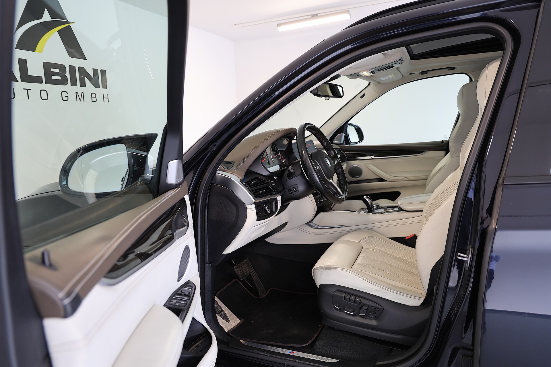 BMW X5M Steptronic-image-7