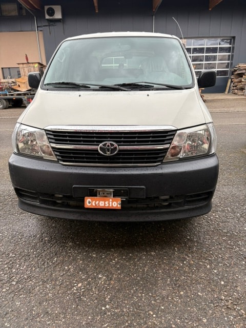 TOYOTA Hiace D-4D Kombi 4WD SWB-image-2