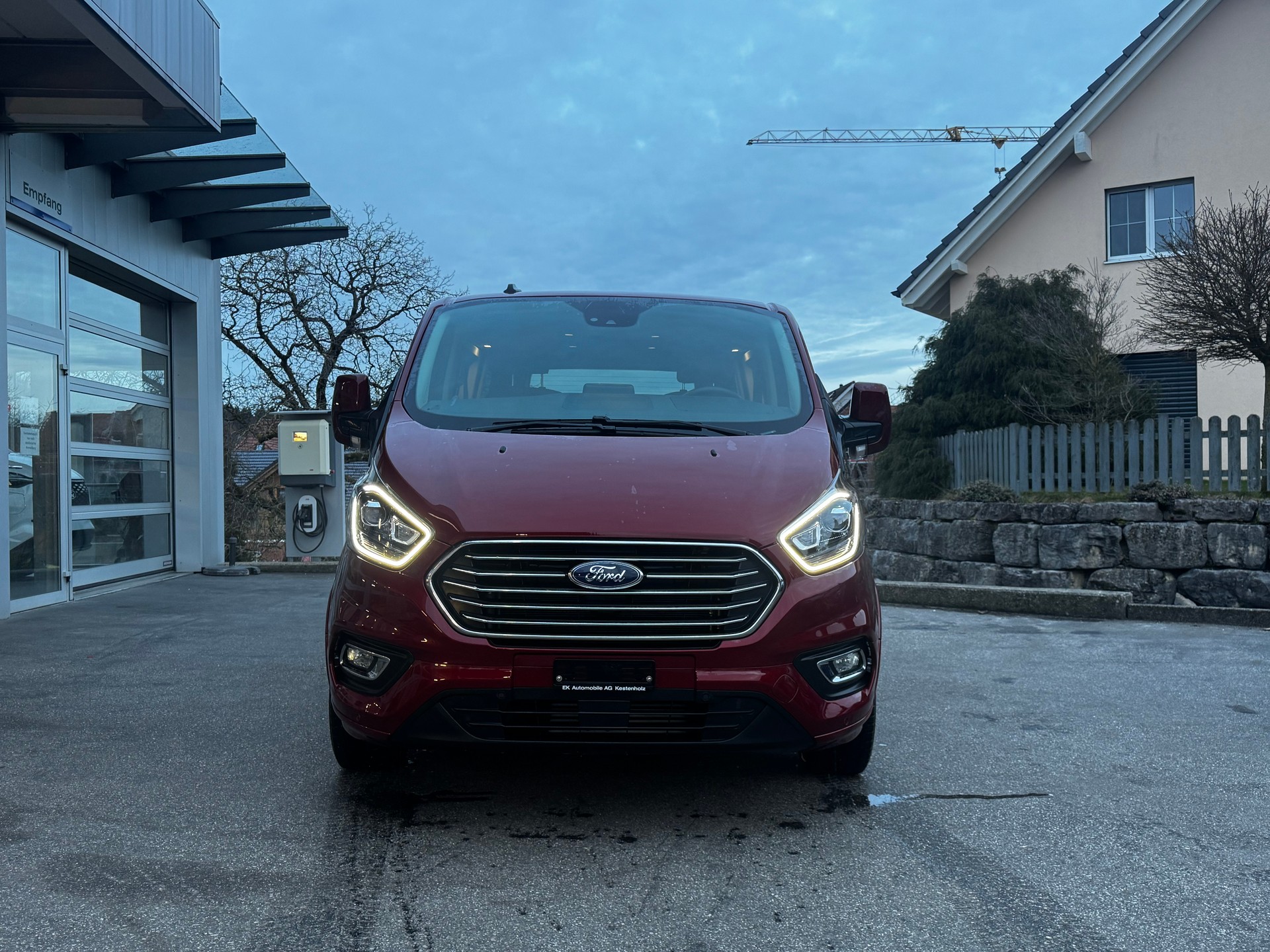 FORD Tourneo Custom 320 L1H1 Titanium A-showroom-element-1