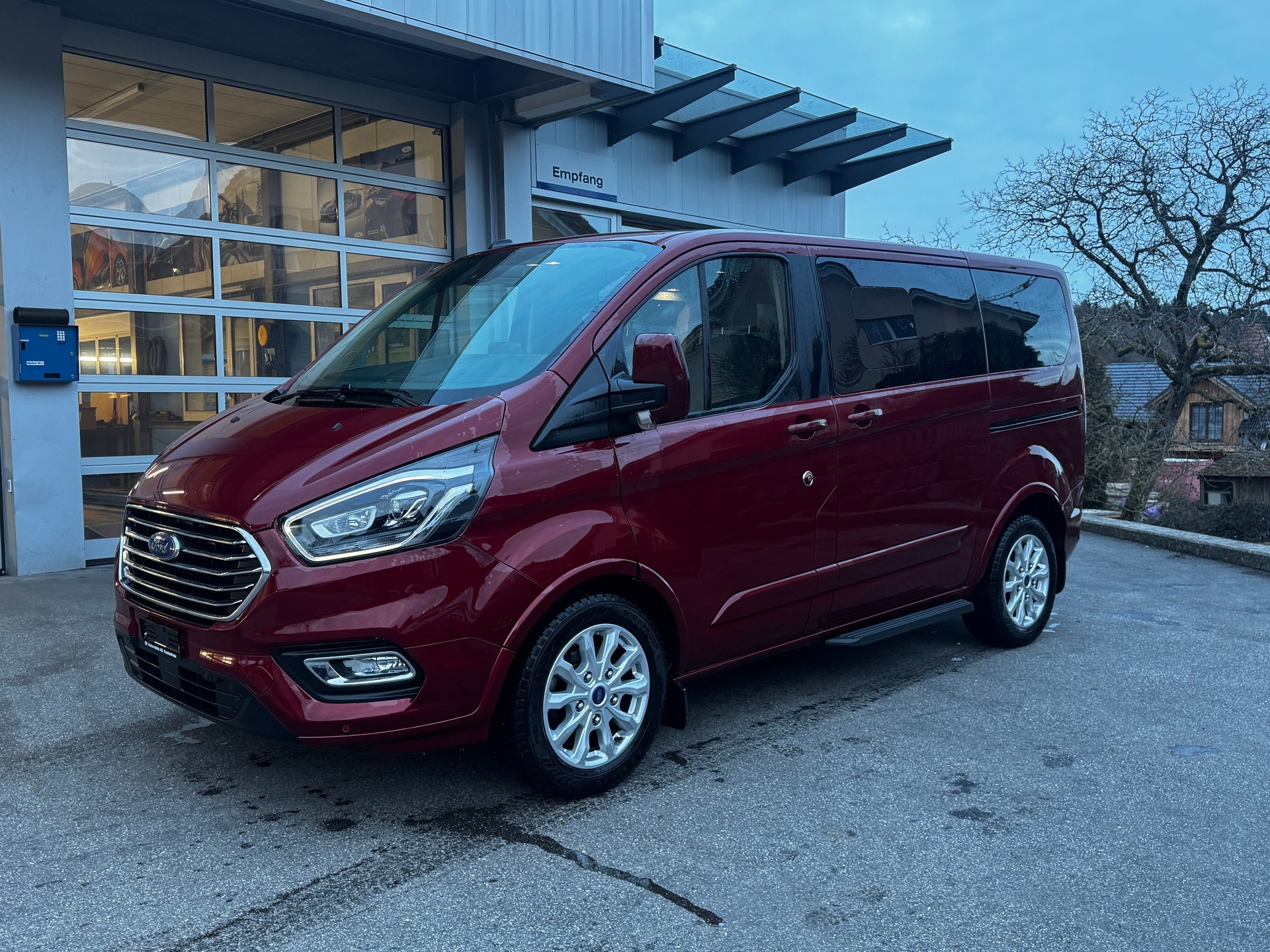 FORD Tourneo Custom 320 L1H1 Titanium A