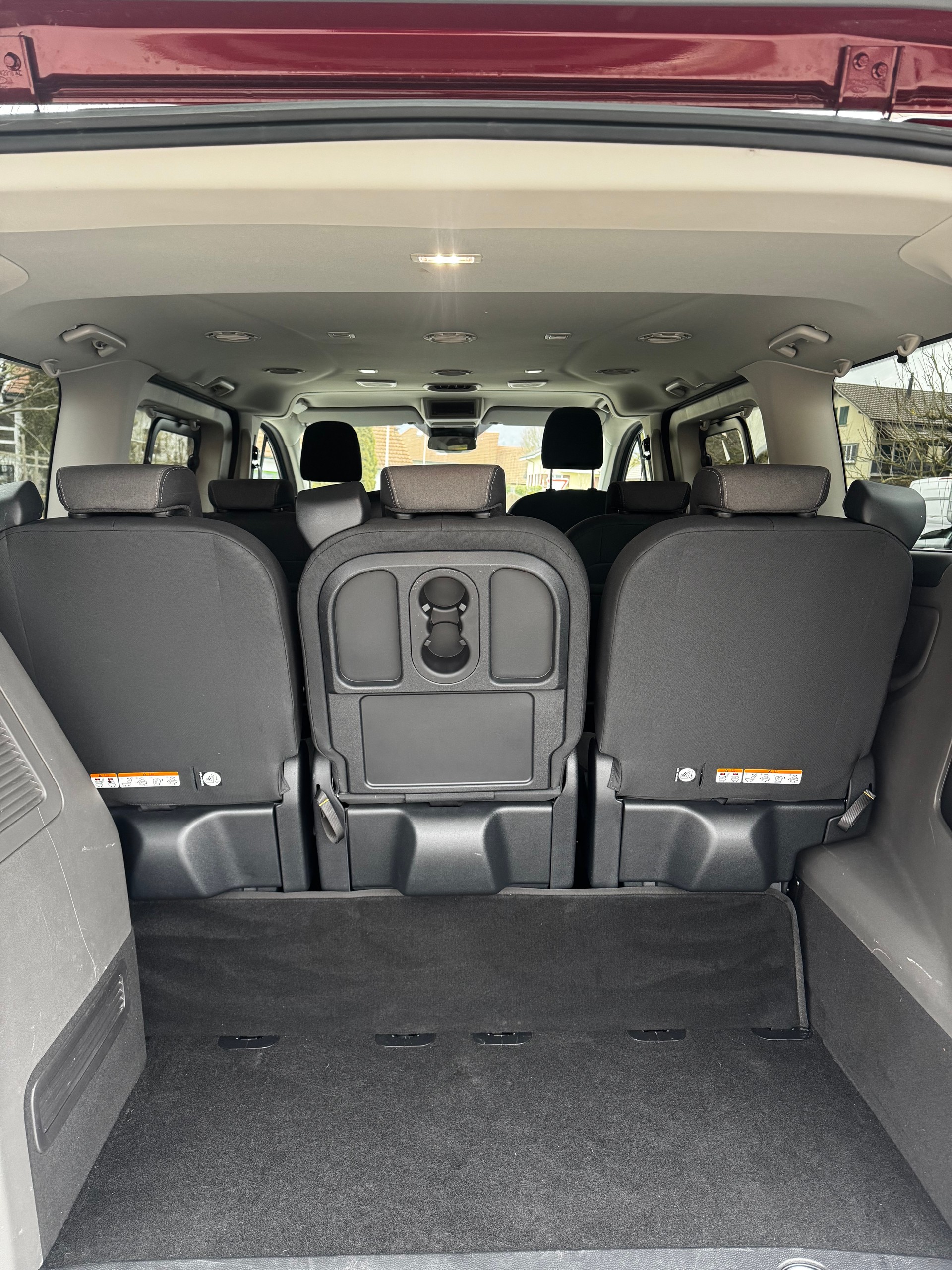 FORD Tourneo Custom 320 L1H1 Titanium A-image-11
