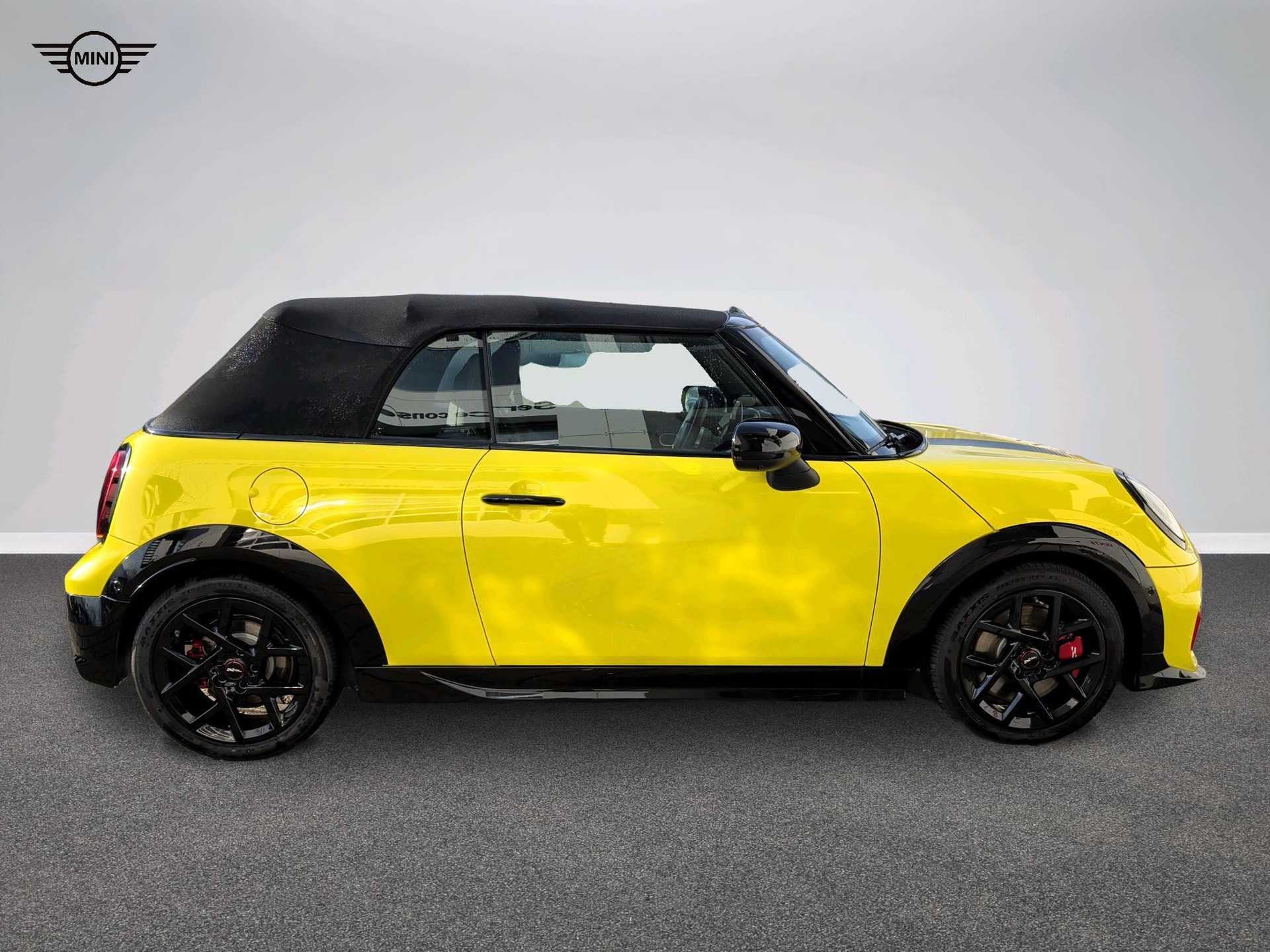 MINI John Cooper Works Cabrio-image-2