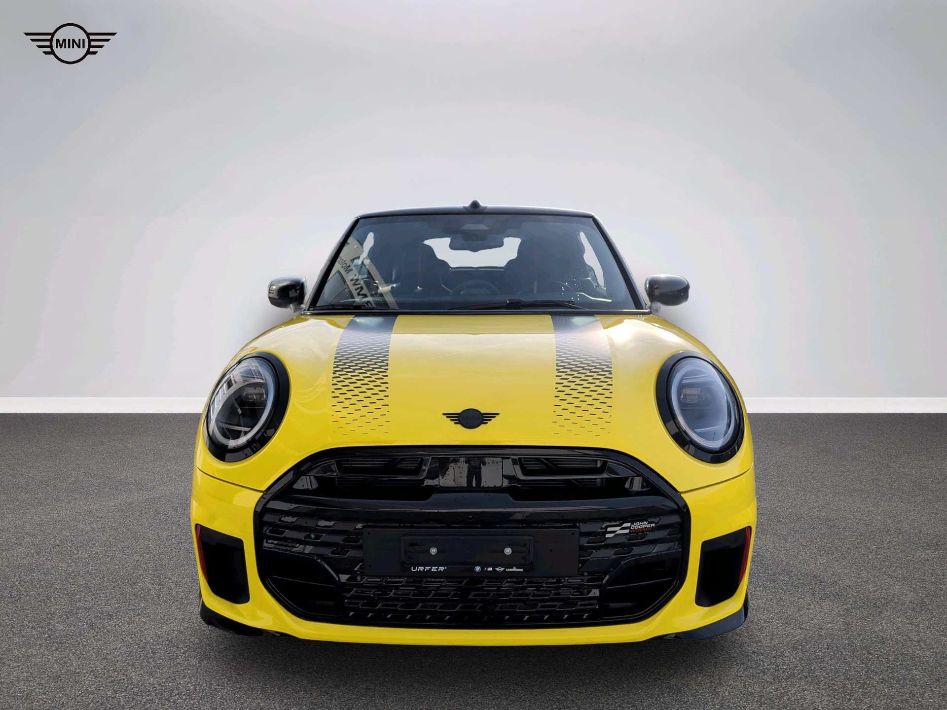 MINI John Cooper Works Cabrio-image-12