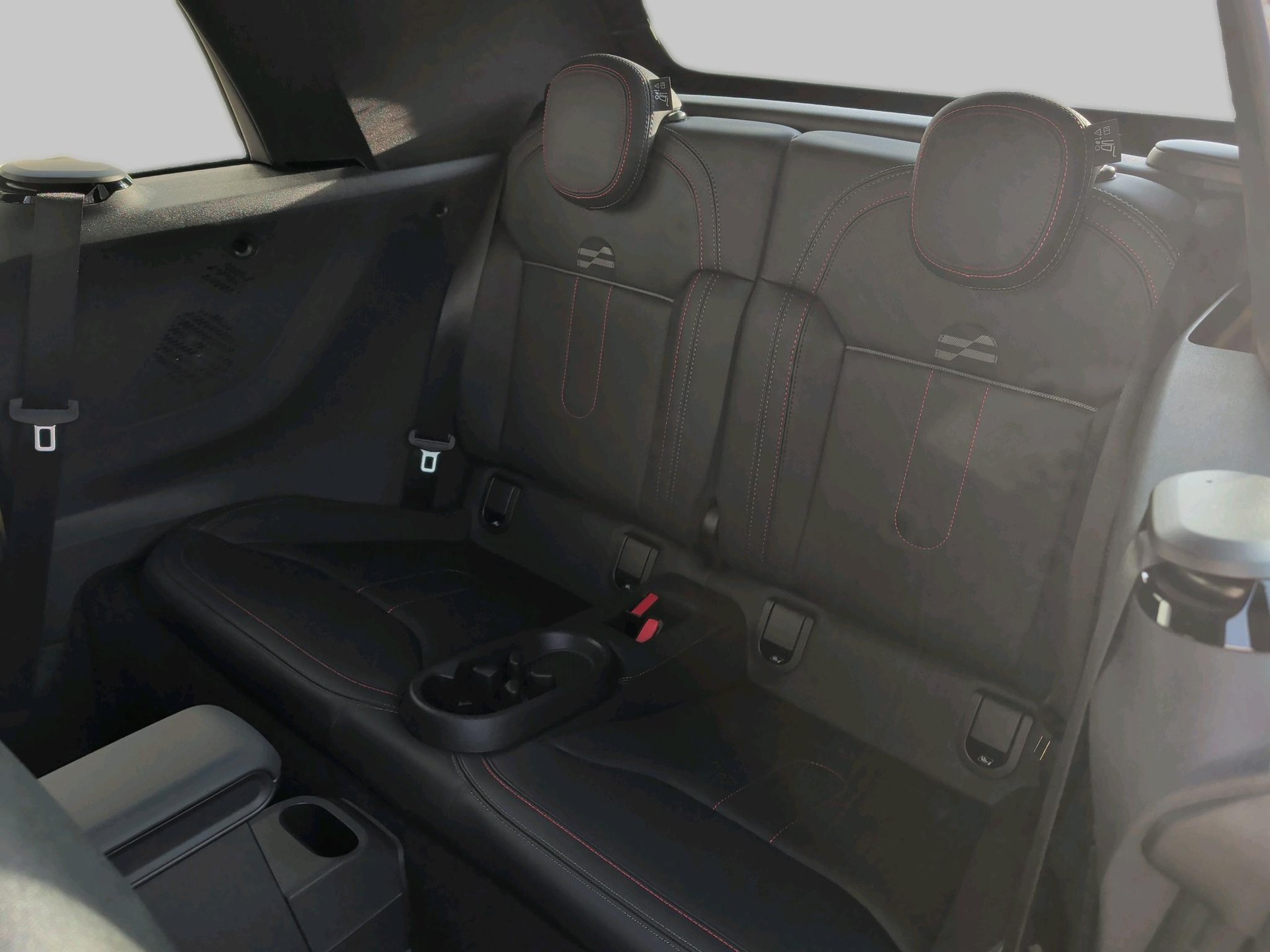 MINI John Cooper Works Cabrio-image-16