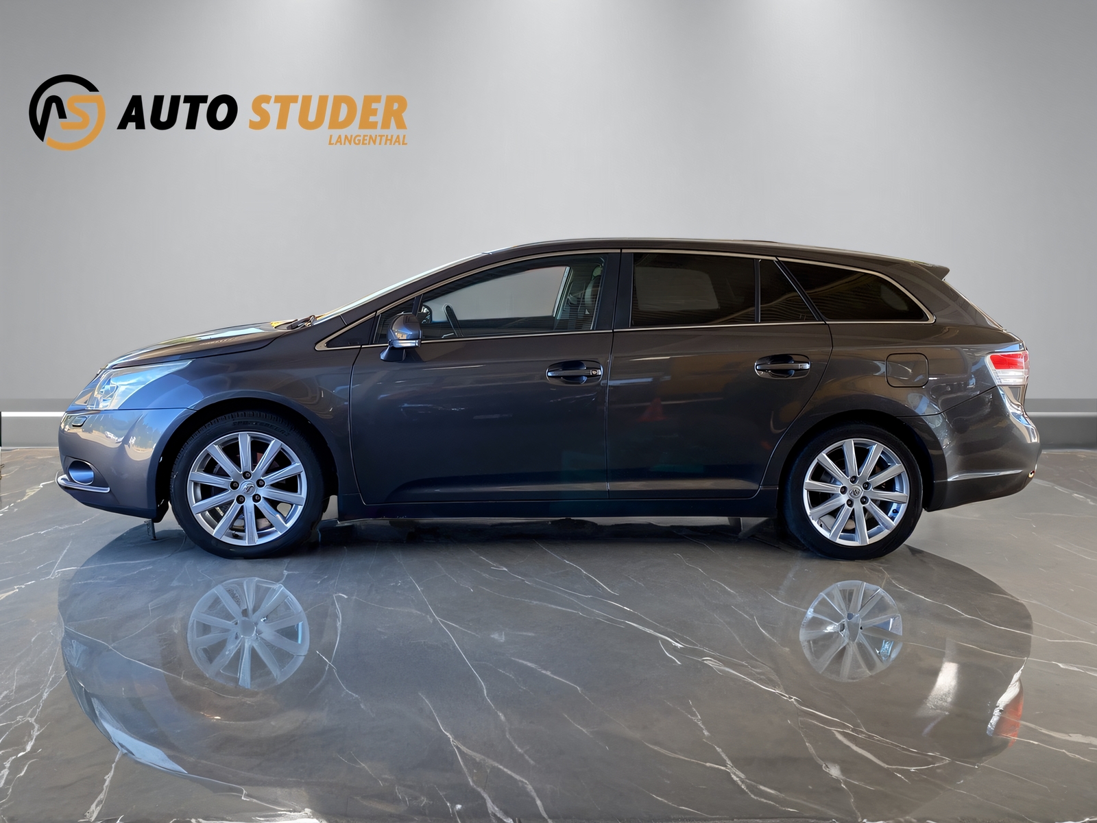 TOYOTA Avensis Wagon 2.0 VMa Sol MdS-image-7