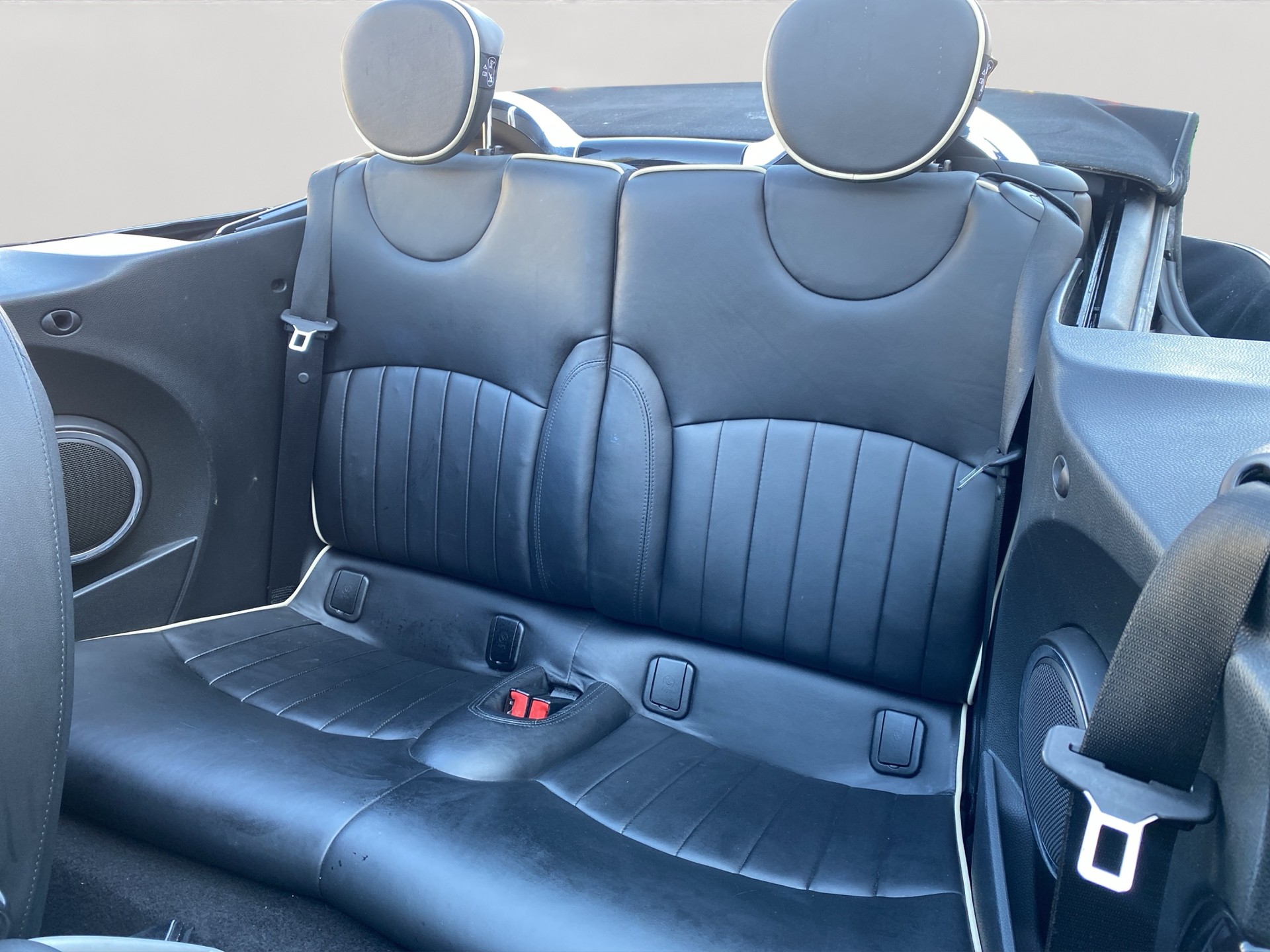 MINI Cooper S Cabriolet Steptronic-image-3
