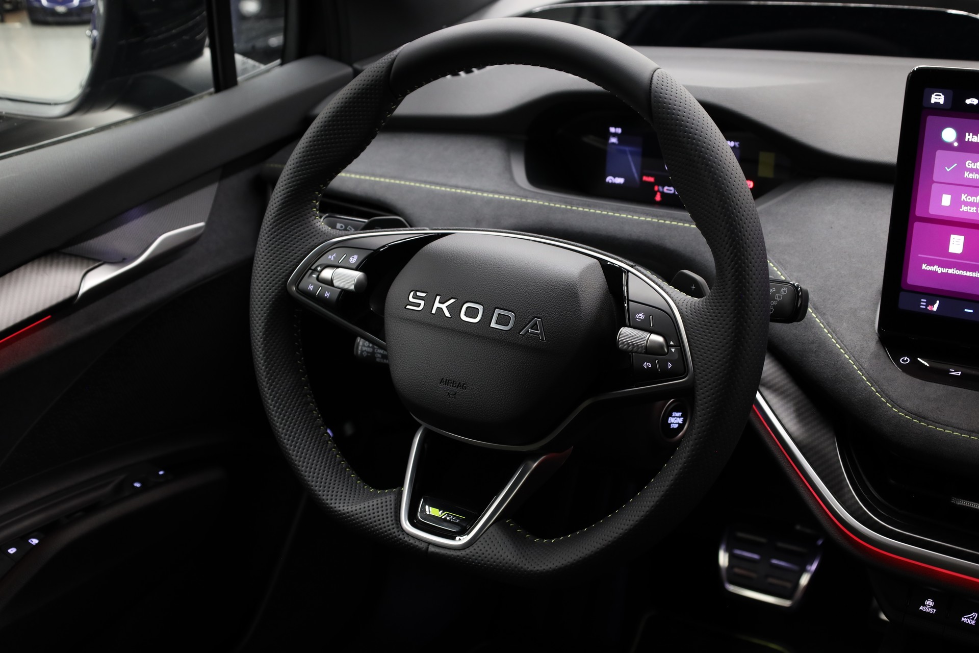 SKODA Elroq RS 4x4-image-23