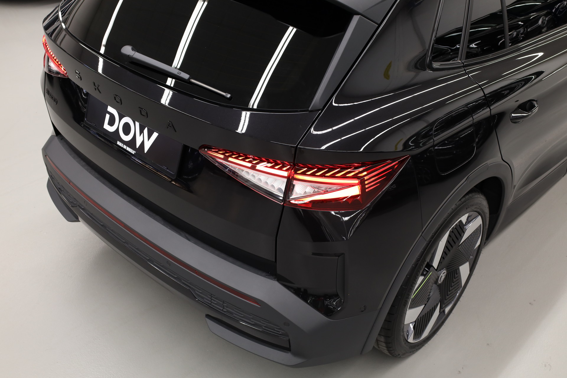 SKODA Elroq RS 4x4-image-9